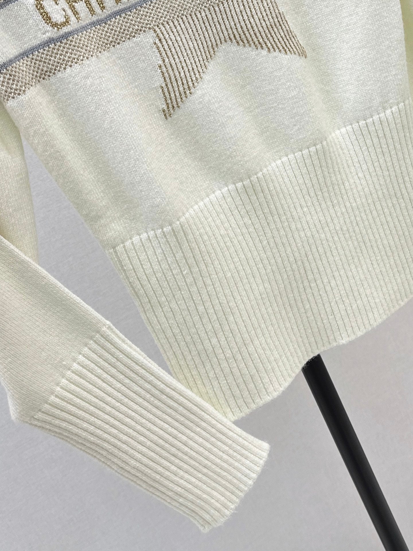 CD NEW knitted pullover sweater