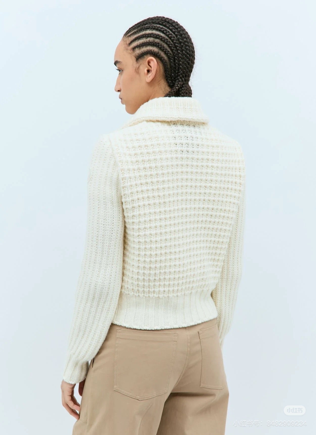 Mocn NEW down jacket