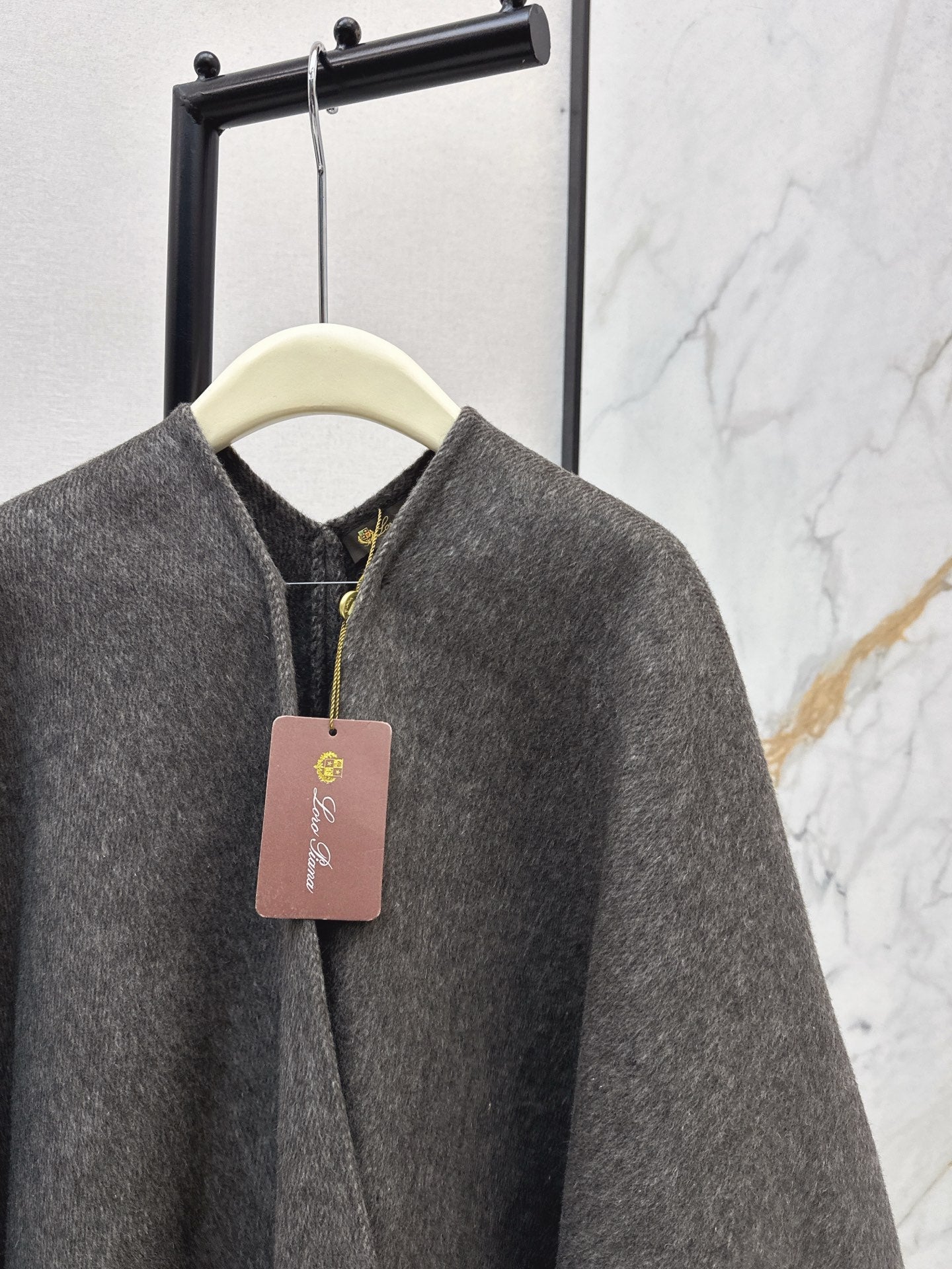 Brune NEW wool shawl