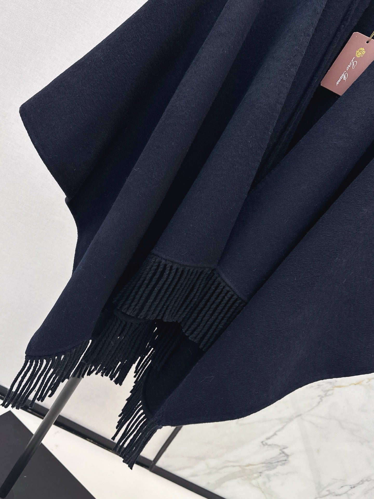 Brune NEW wool shawl