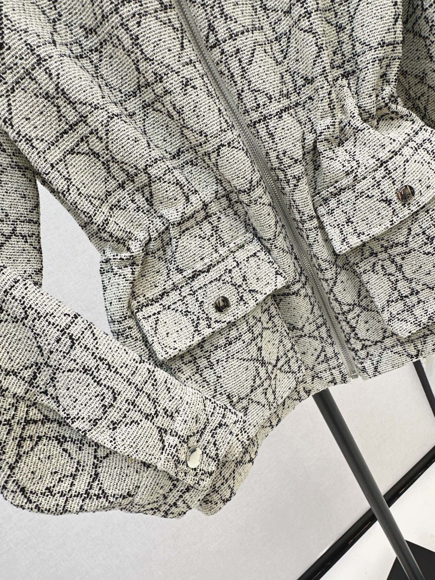 CD NEW Hooded plaid jacket