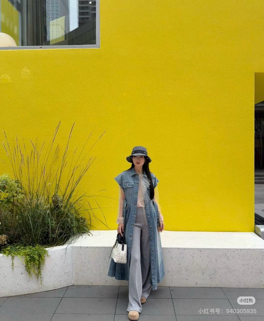 CD NEW sleeveless denim dress