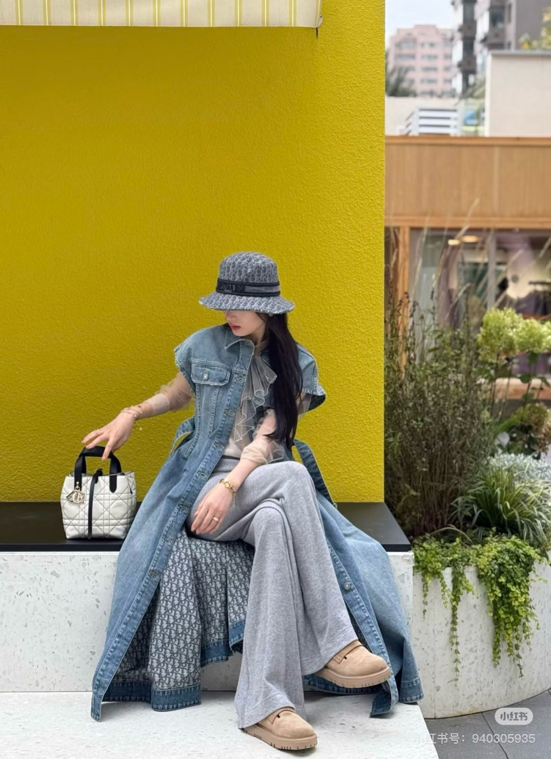 CD NEW sleeveless denim dress