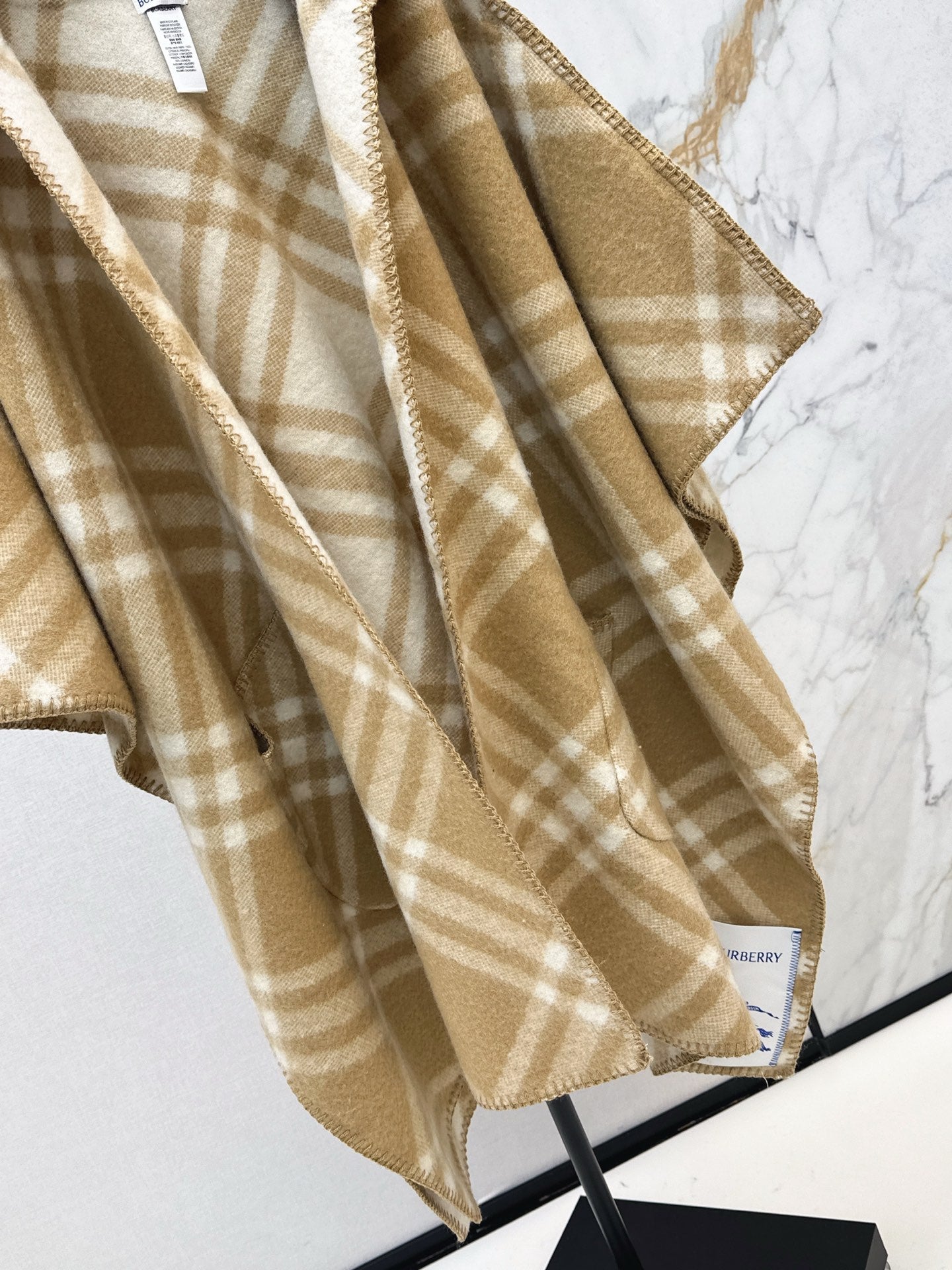 Bur NEW Cashmere hooded cape