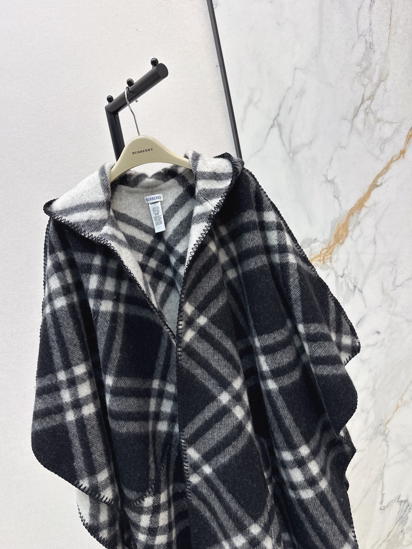 Bur NEW Cashmere hooded cape