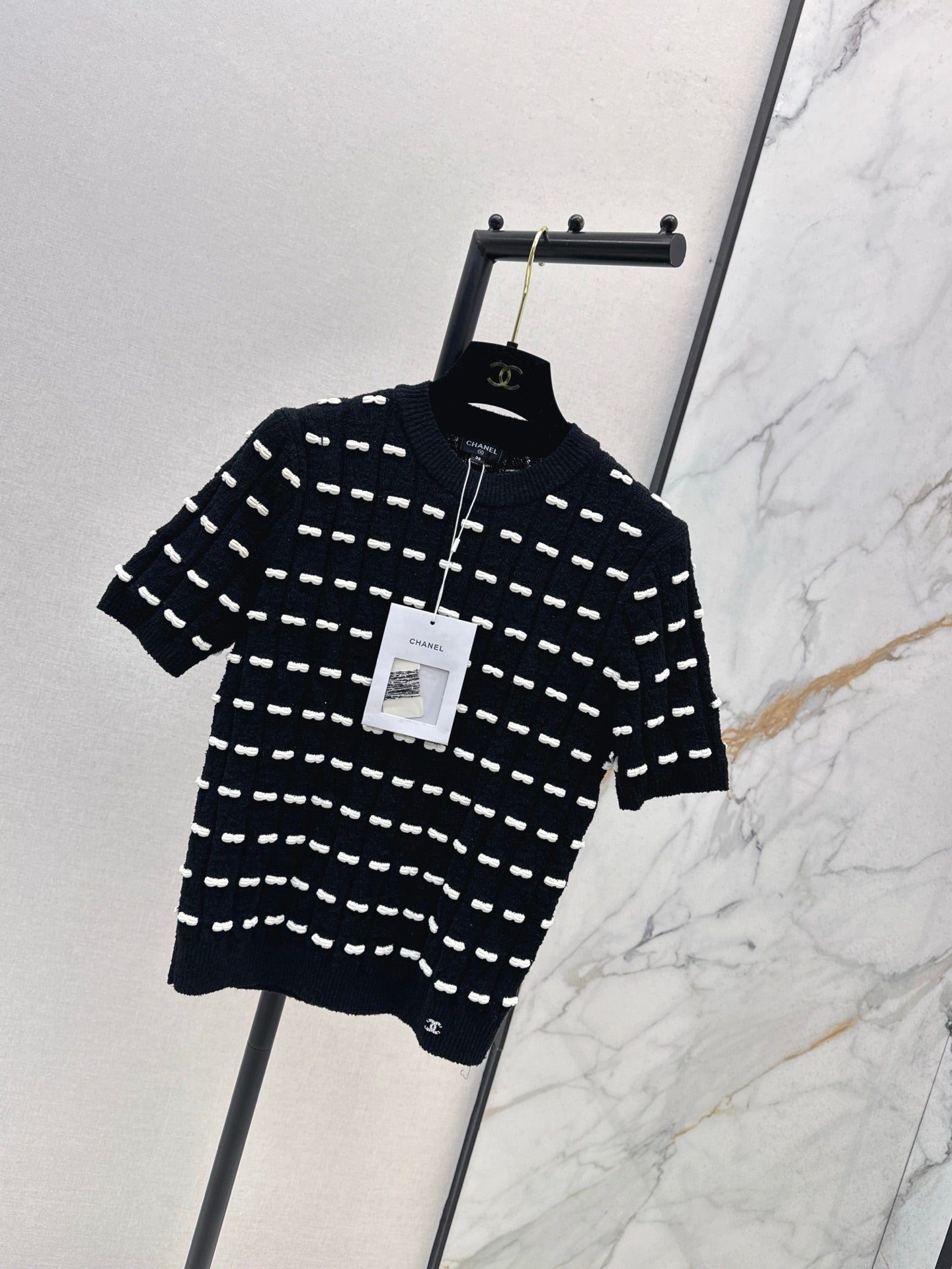 Chan NEW knitted sweater