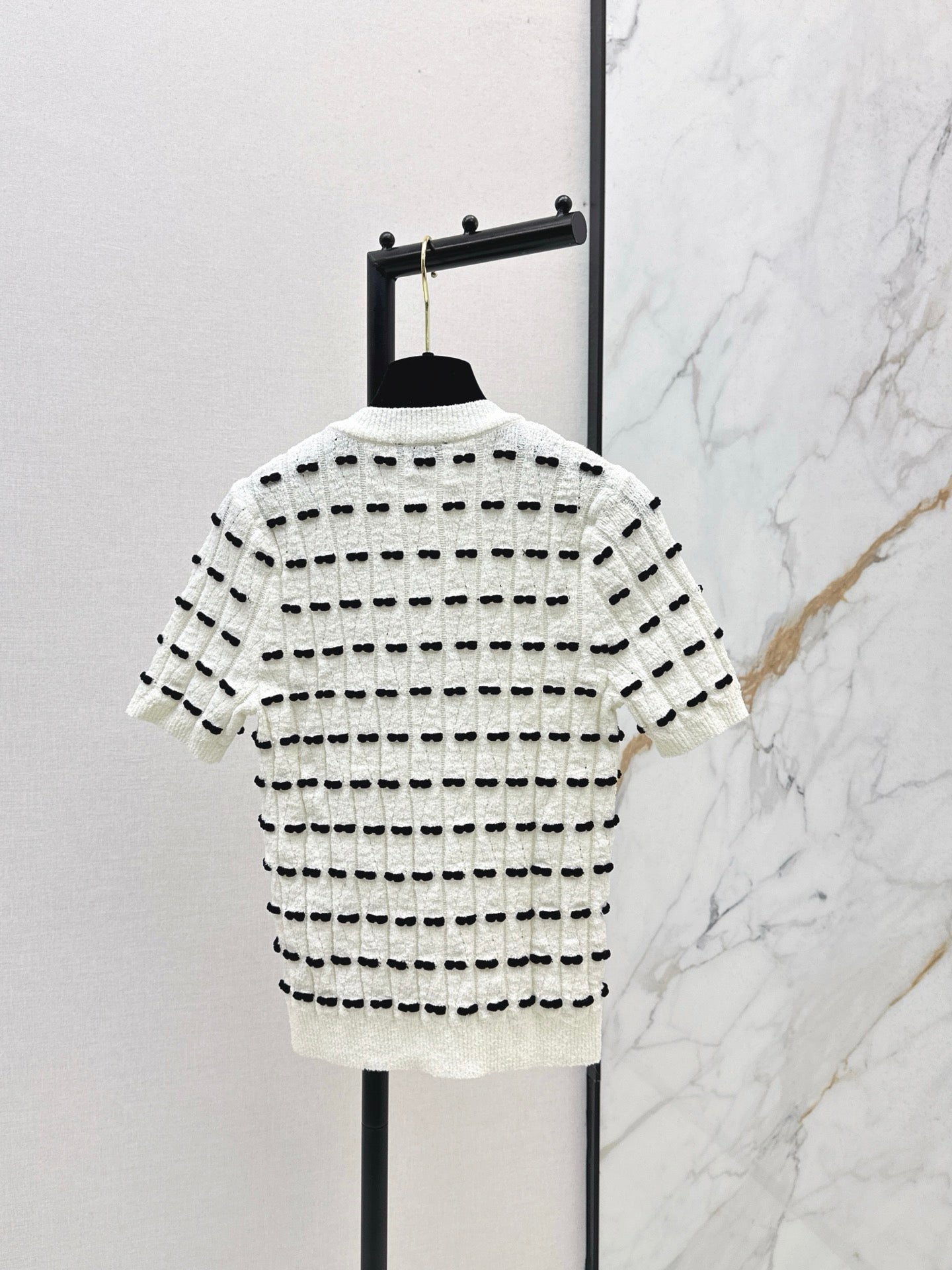 Chan NEW knitted sweater