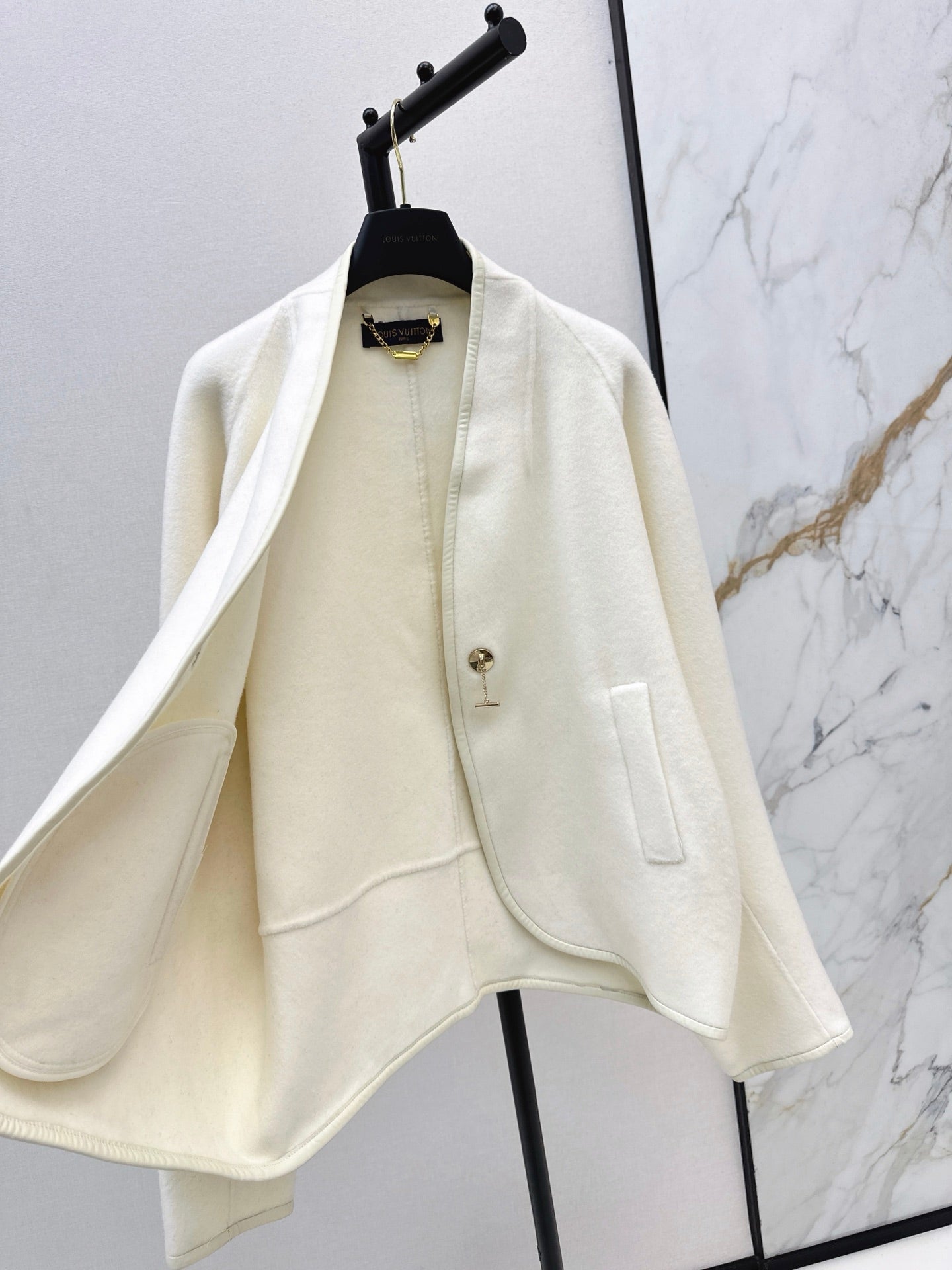 Louis NEW Woolen cape coat