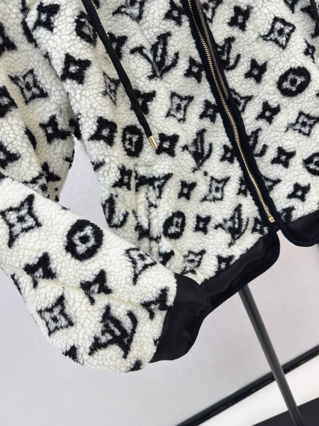 Louis NEW Plush hooded jacket