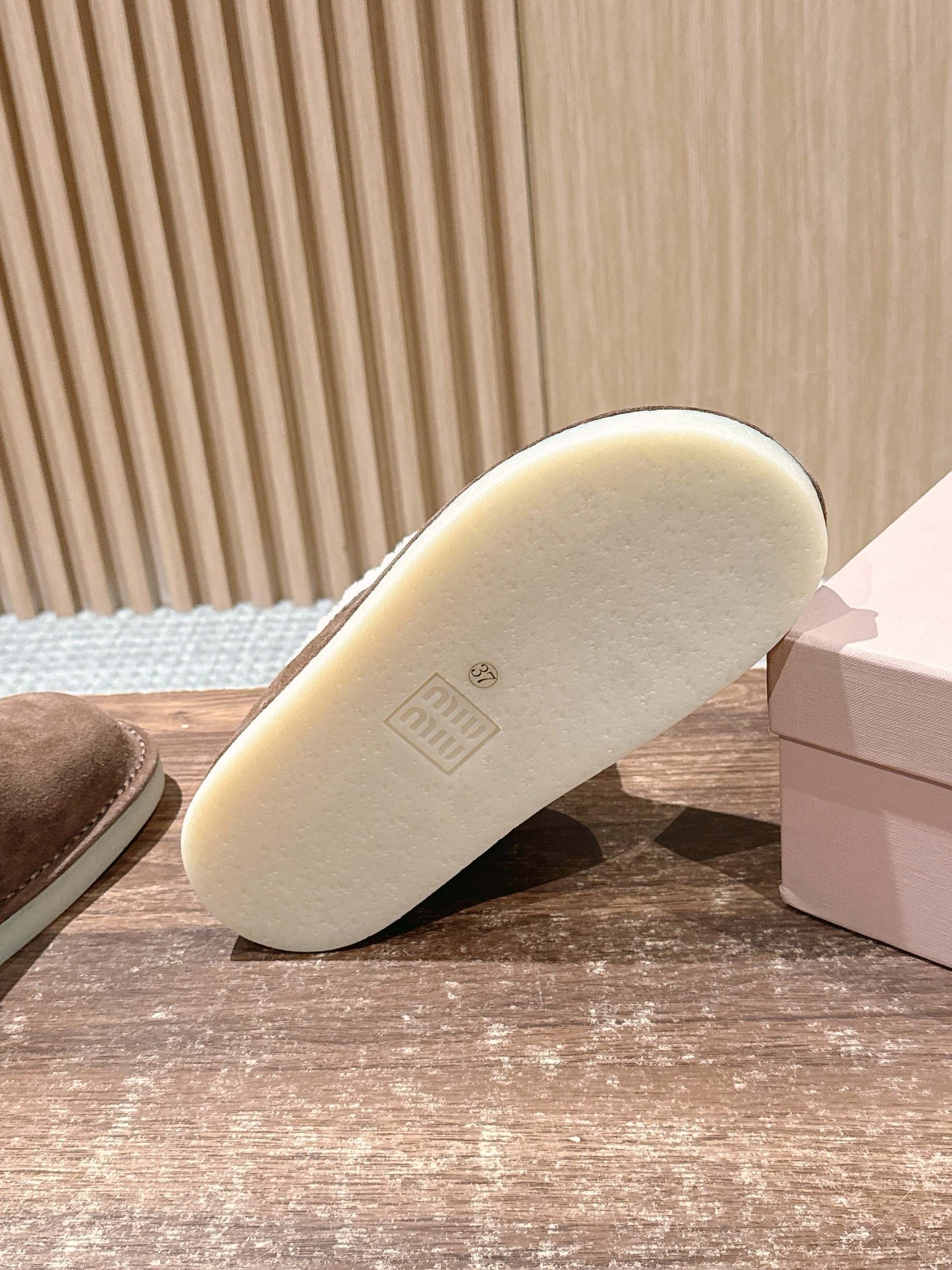 Miu 25fw insulated boots