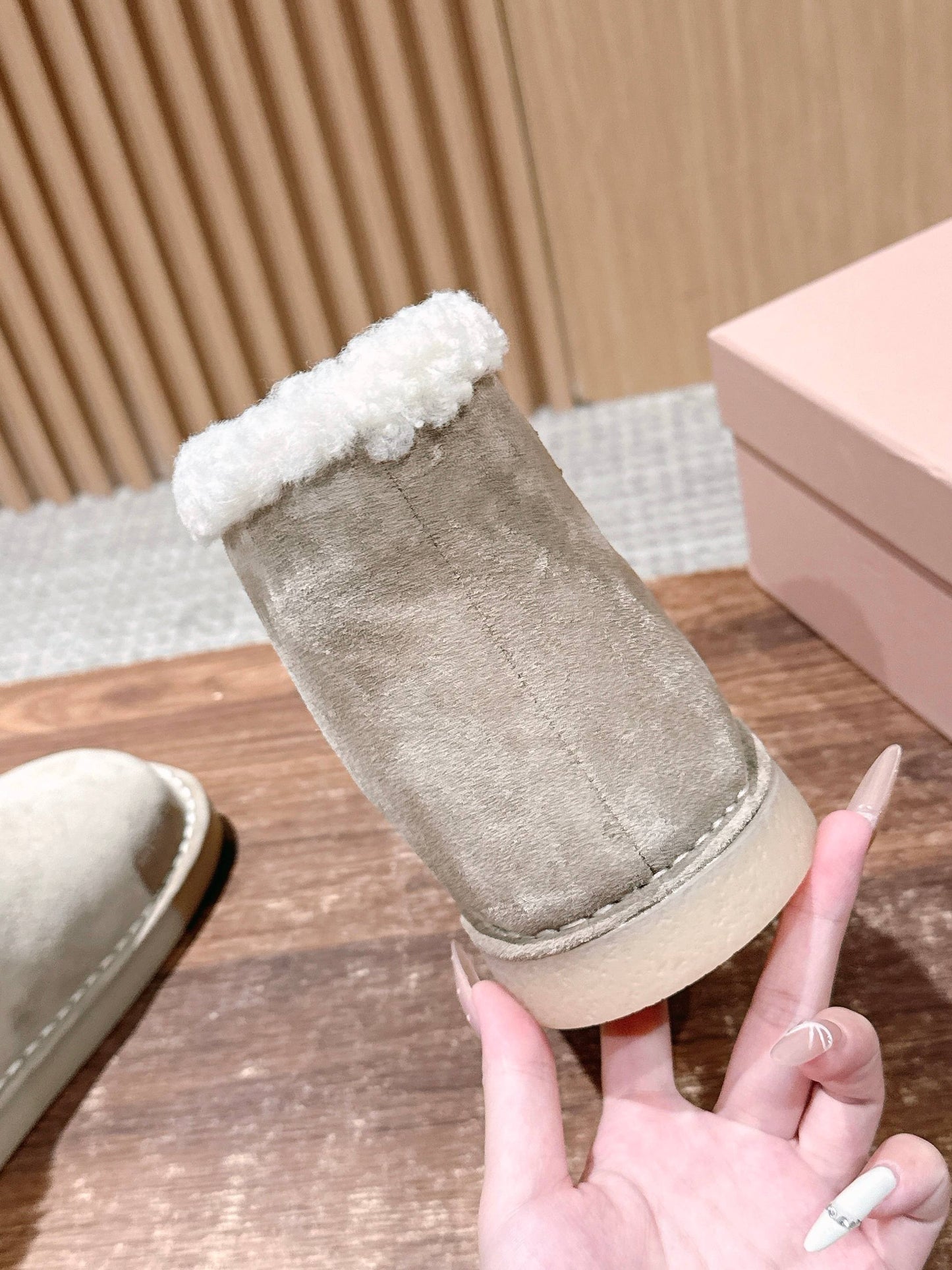 Miu 25fw insulated boots