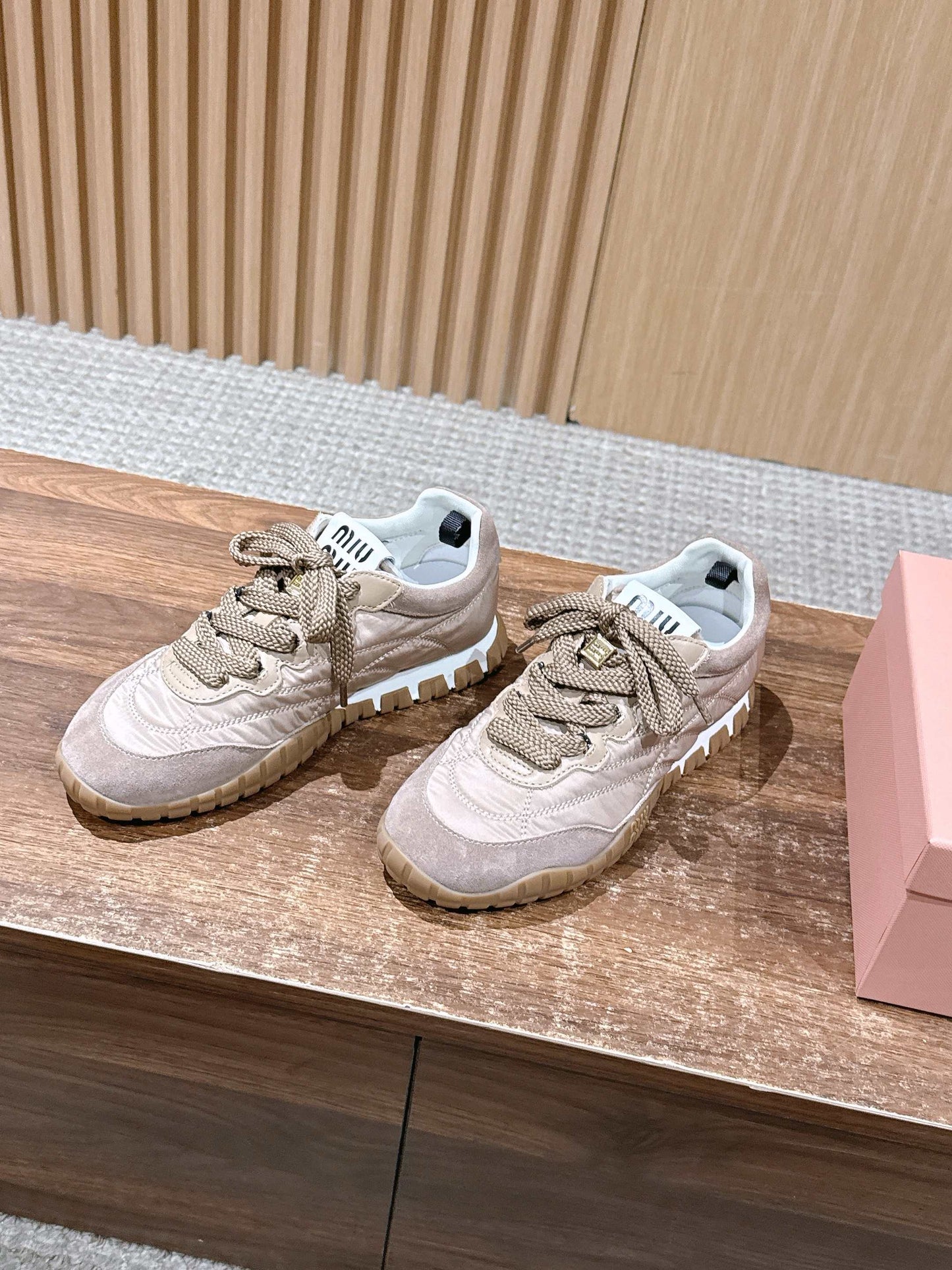 Miu 25fw sneakers