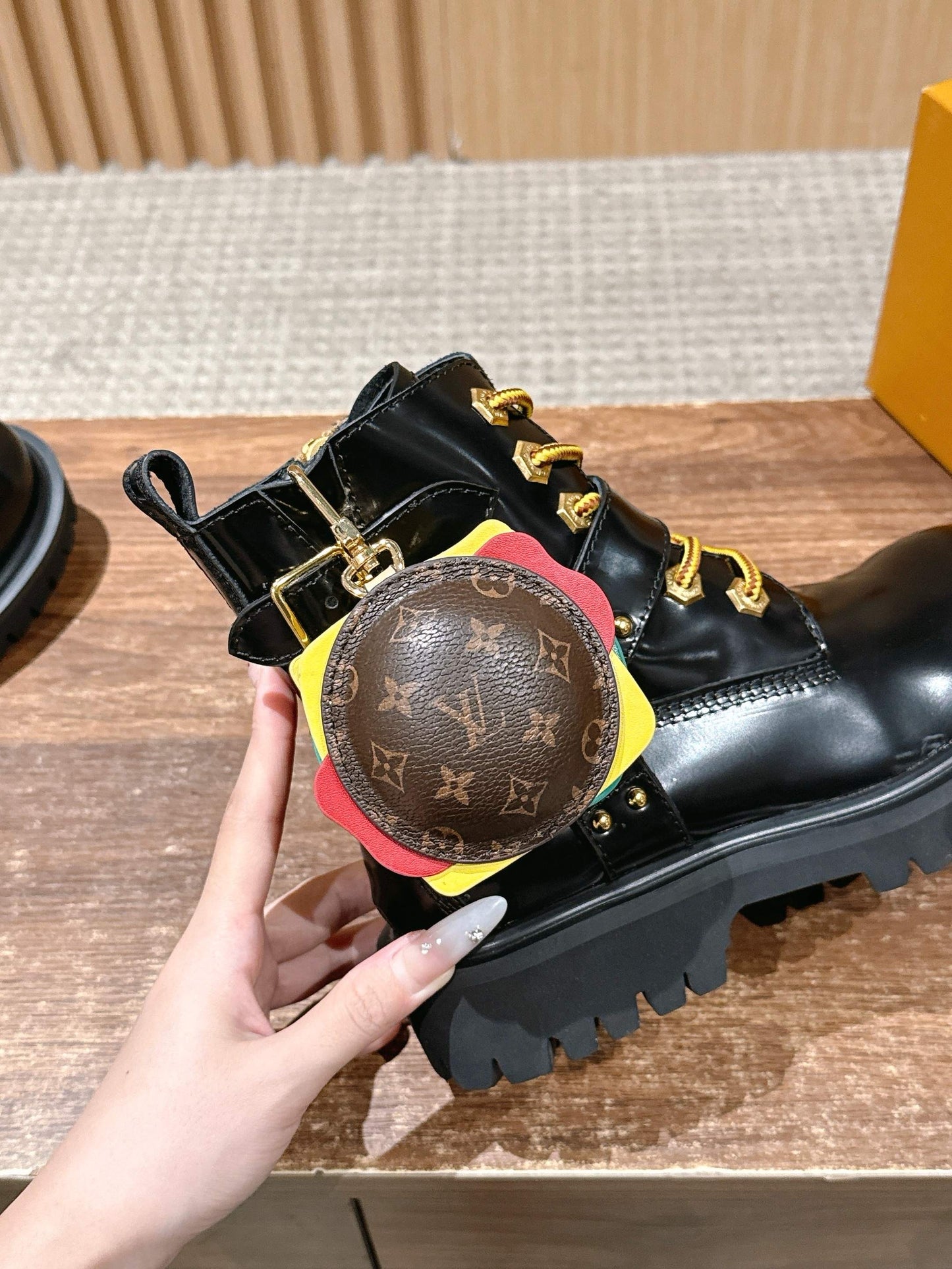 Loui 25fw biker boots