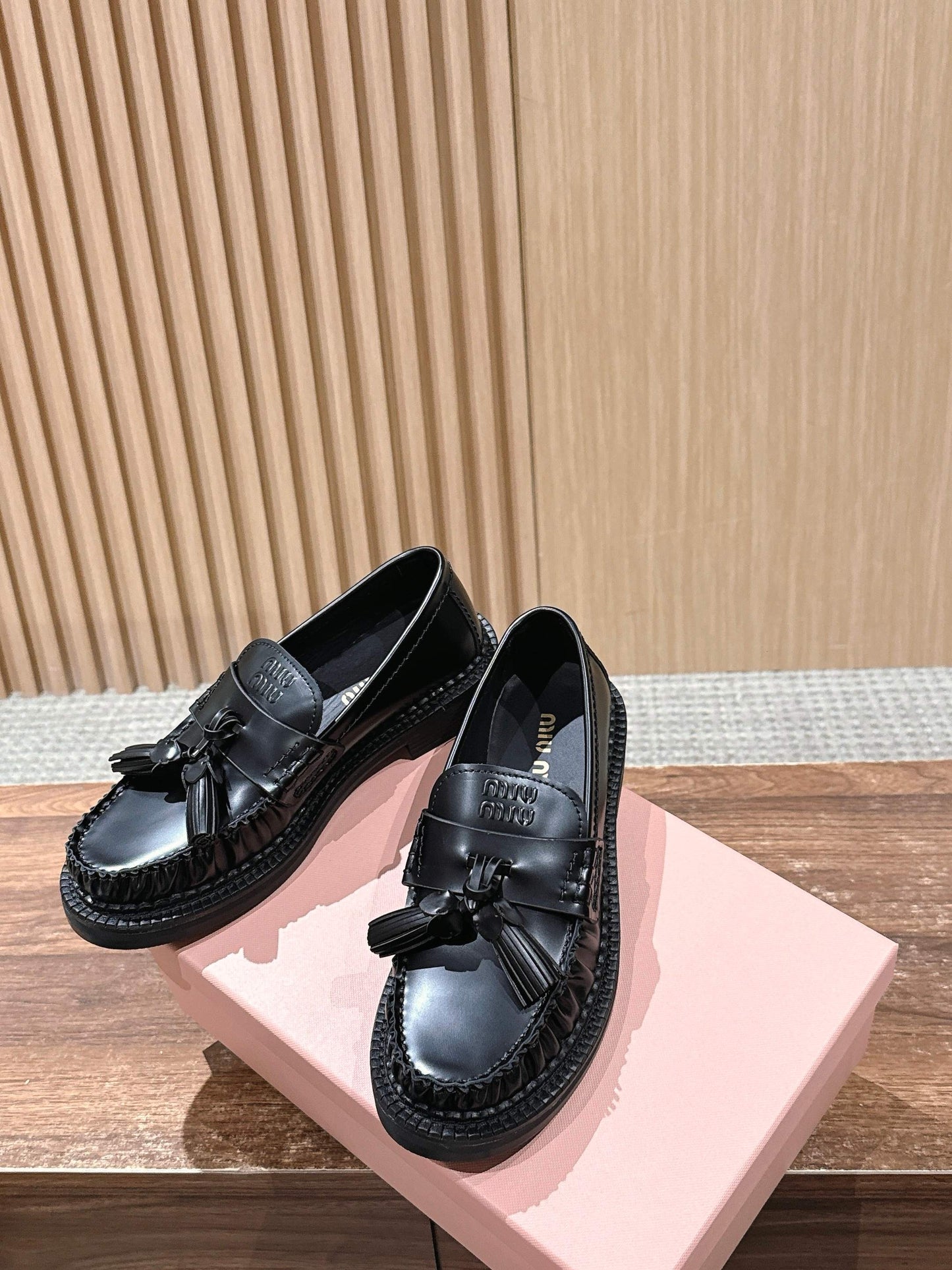 Miu 25fw loafer shoes