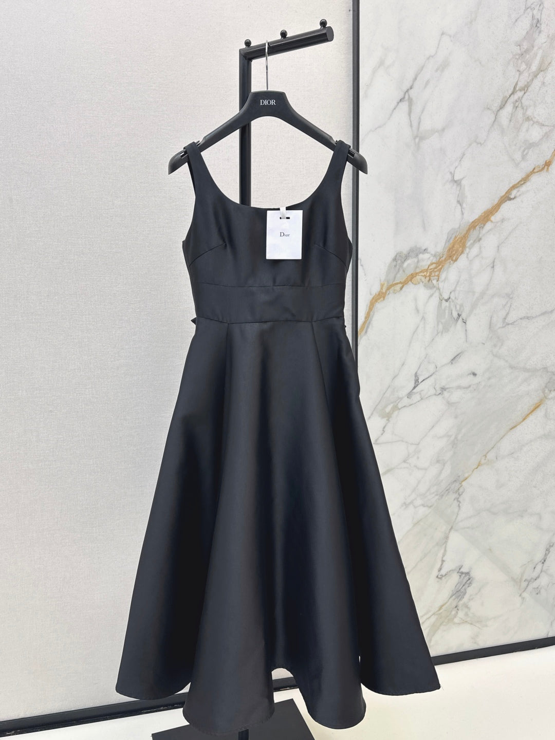 CD NEW sleeveless dress