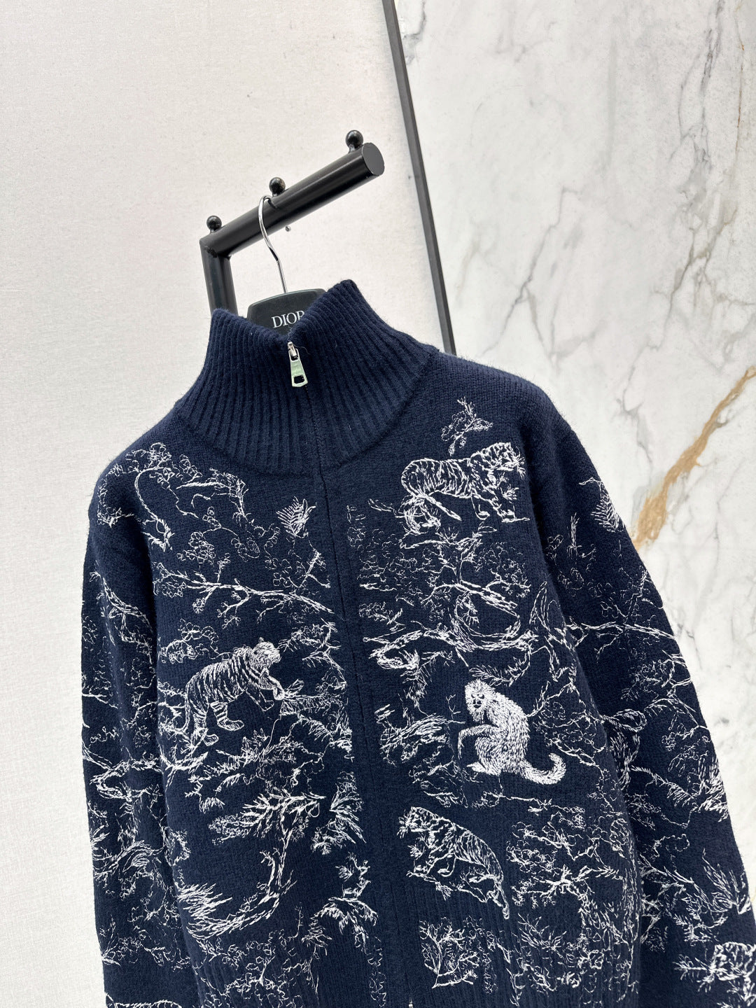 CD NEW Knitted zip-up jacket