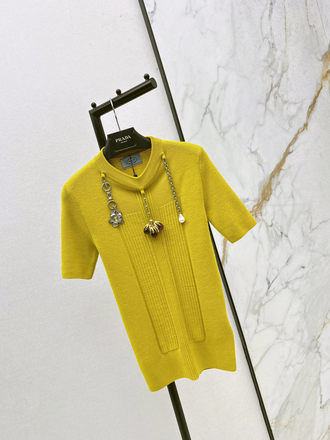 Pra NEW Pendant Wool Knit Sweater