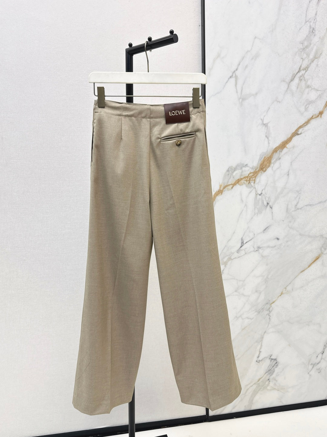 Loe NEW Straight-leg pants