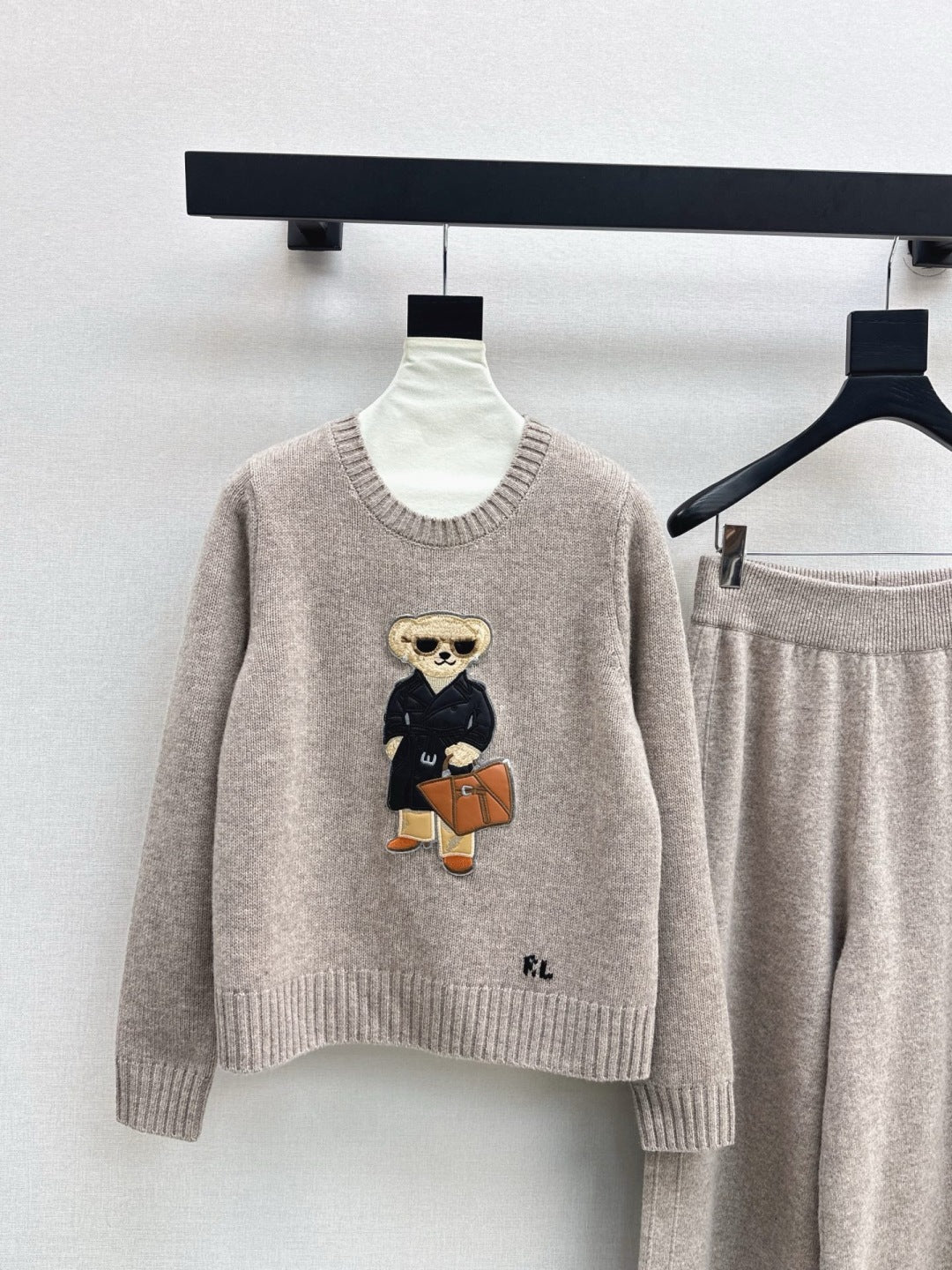 Ral NEW Sweater and straight-leg pants set