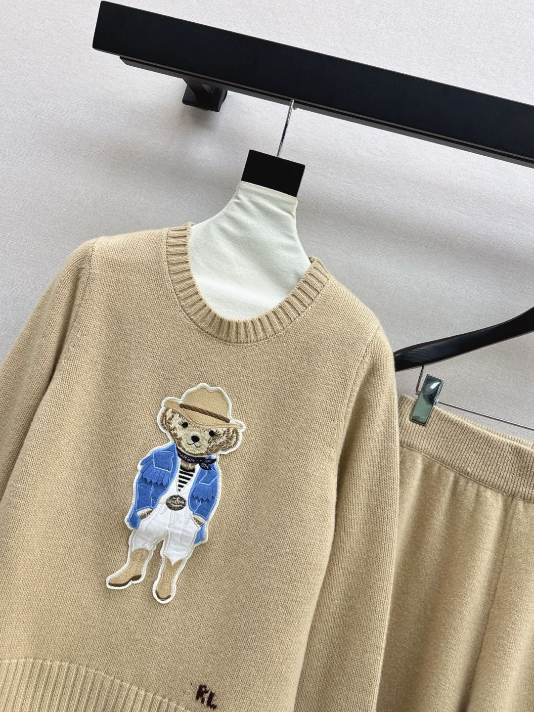 Ral NEW Sweater and straight-leg pants set