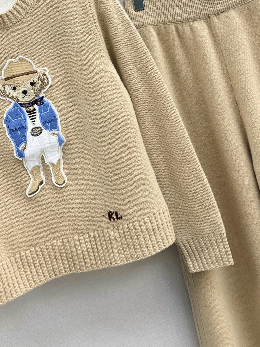 Ral NEW Sweater and straight-leg pants set