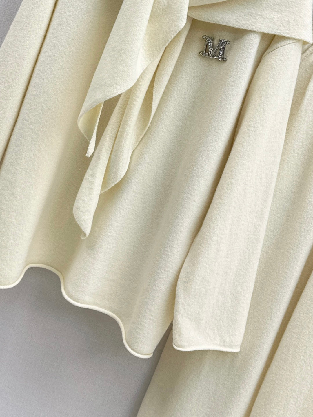 Max NEW Wool three-piece set