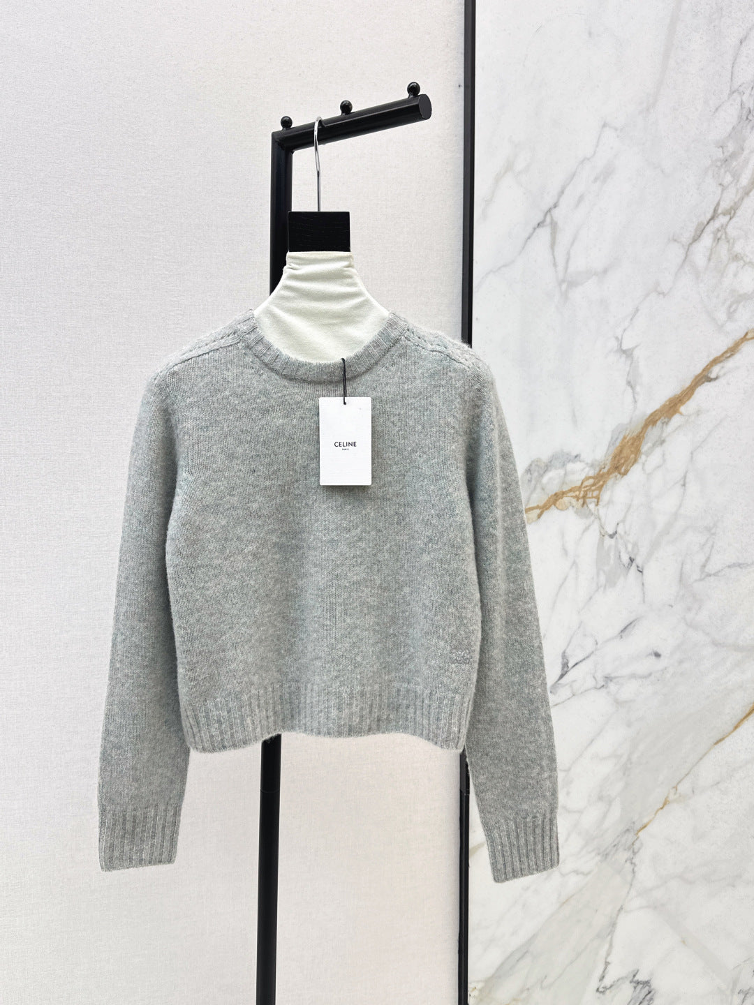 Ce1i NEW wool sweater