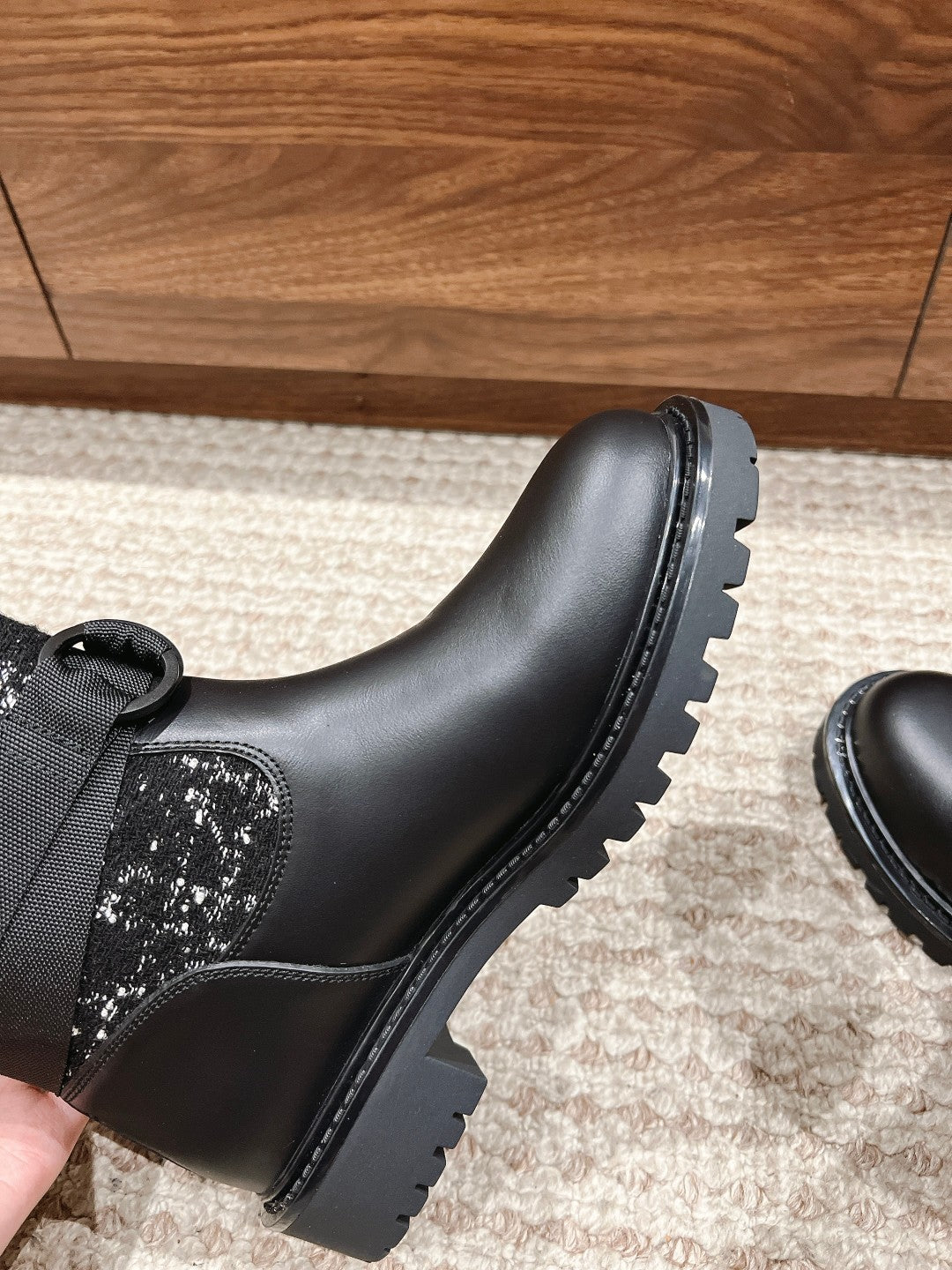 CD 25fw boots