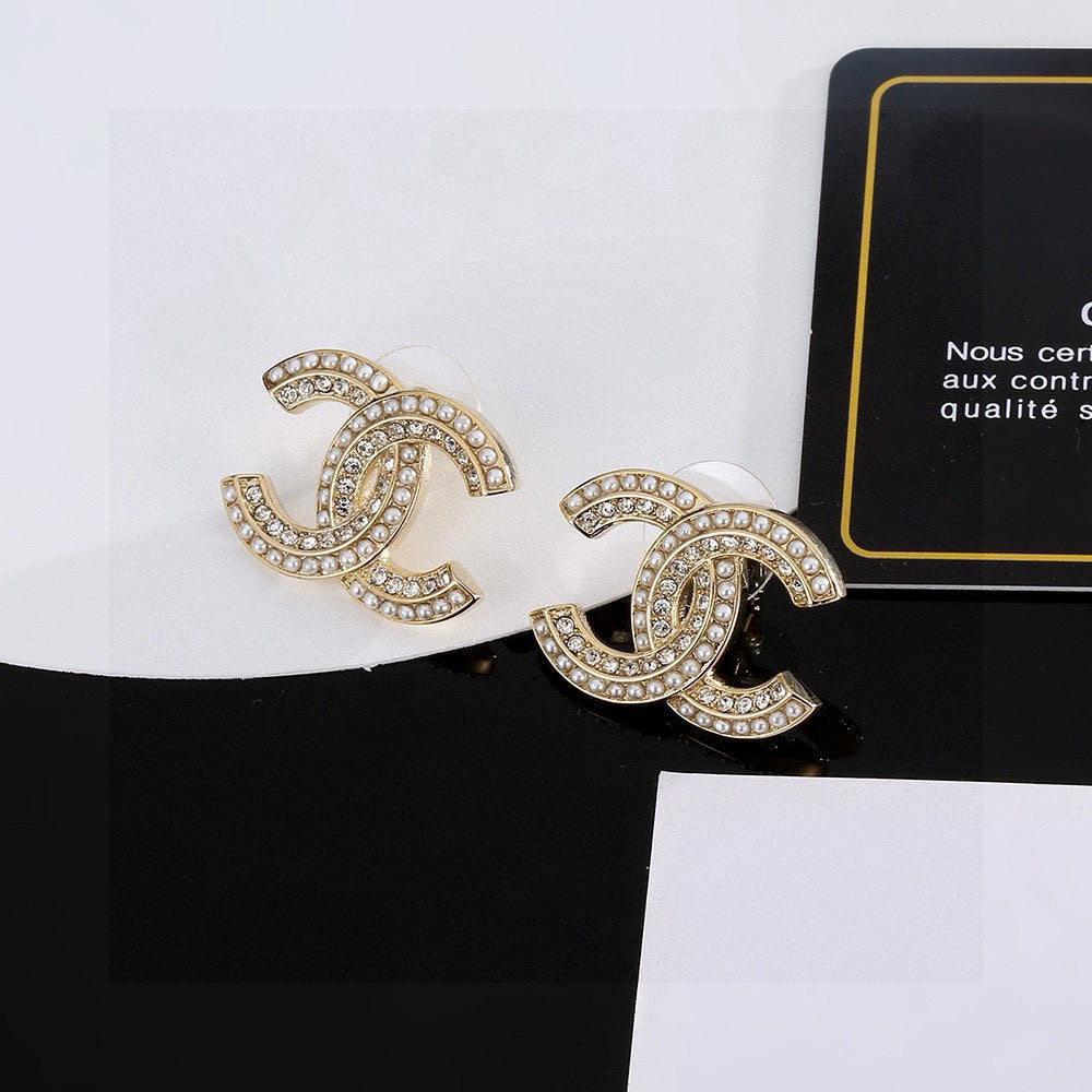 Chan New Double C earrings