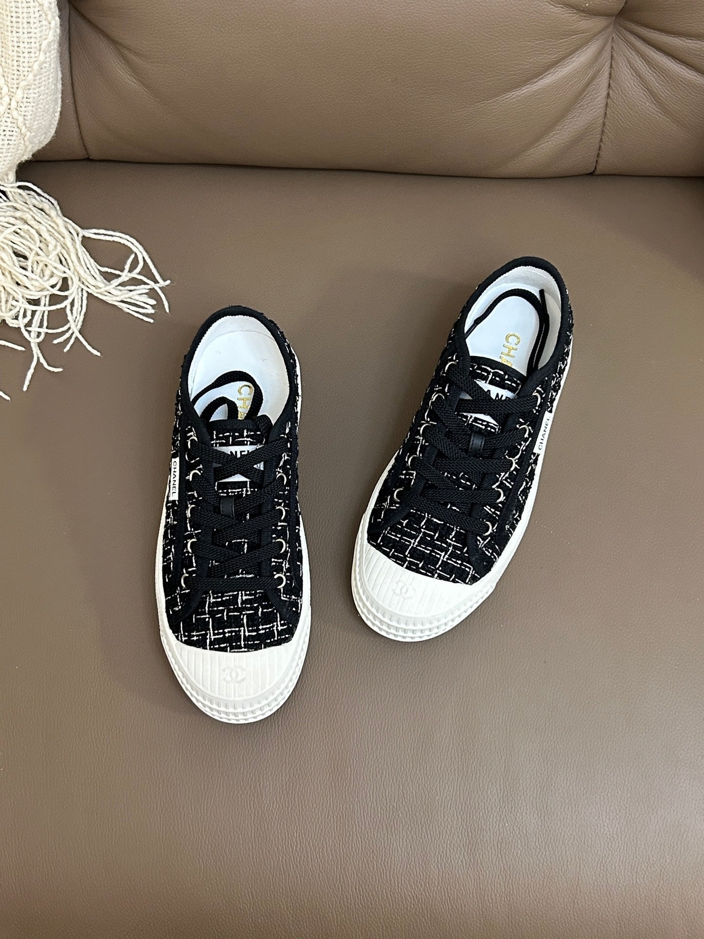 Chan 25fw causal canvas sneakers
