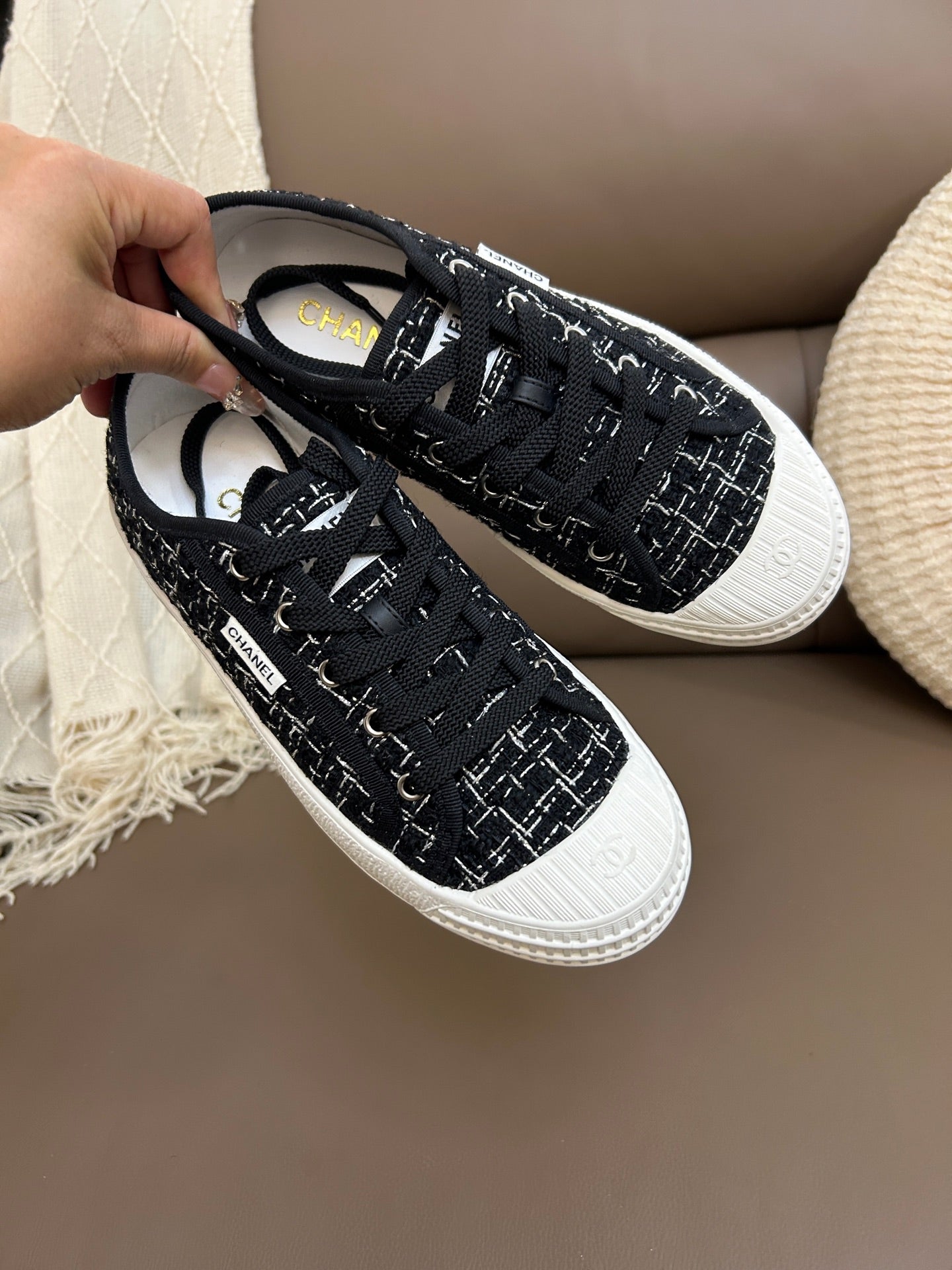 Chan 25fw causal canvas sneakers