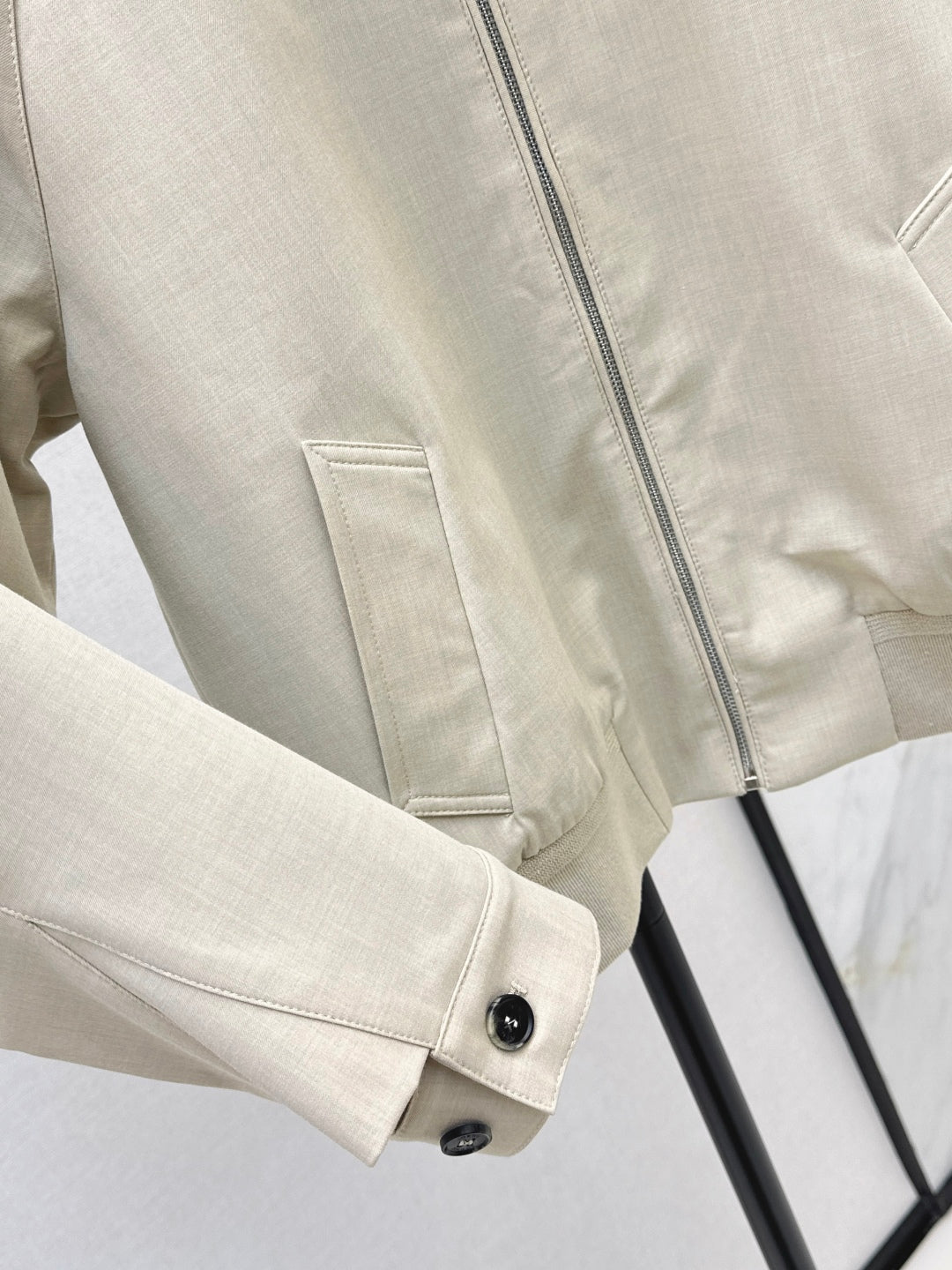 Loe NEW zipper jacket