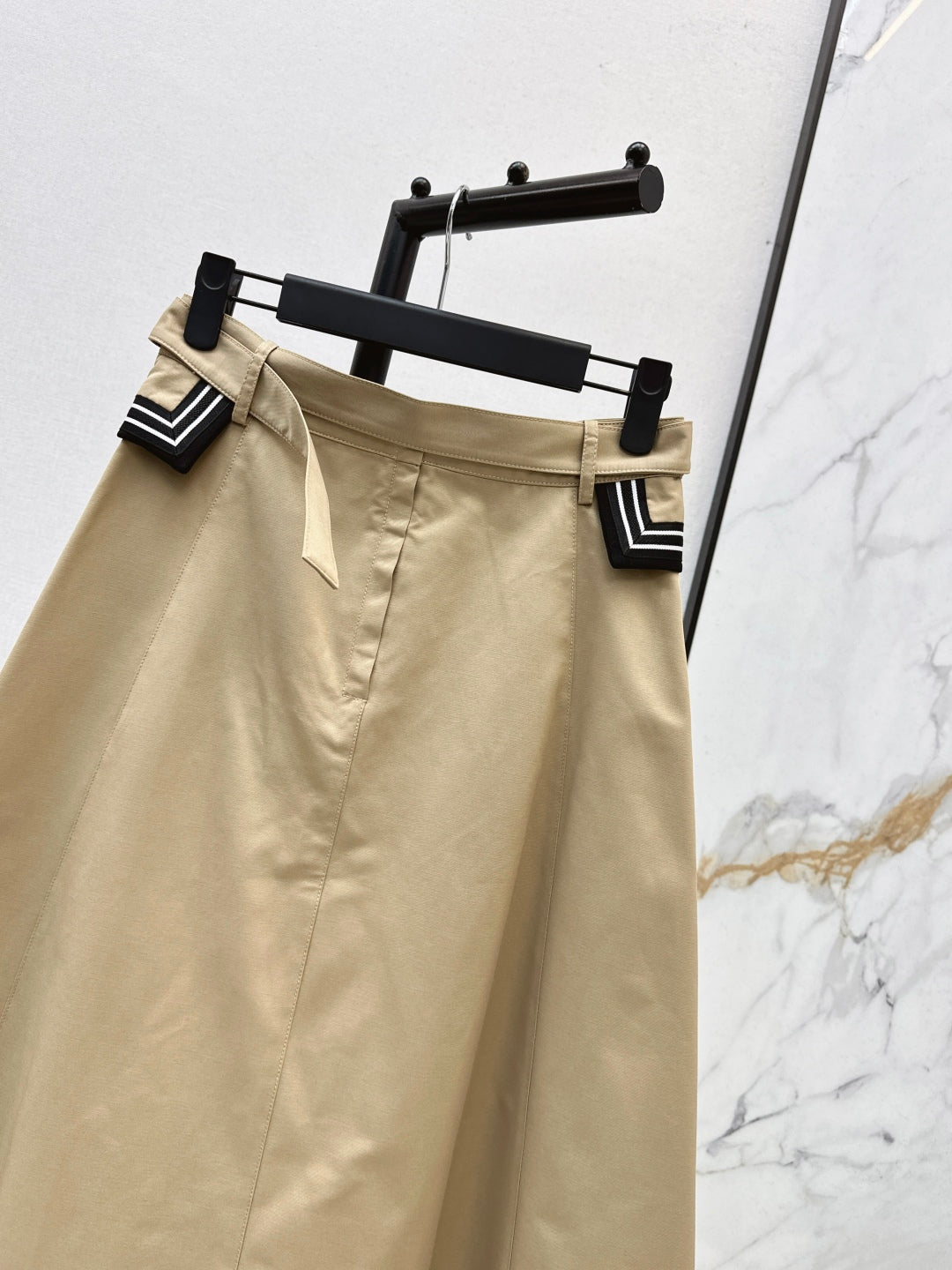 CD NEW Umbrella-shaped skirt