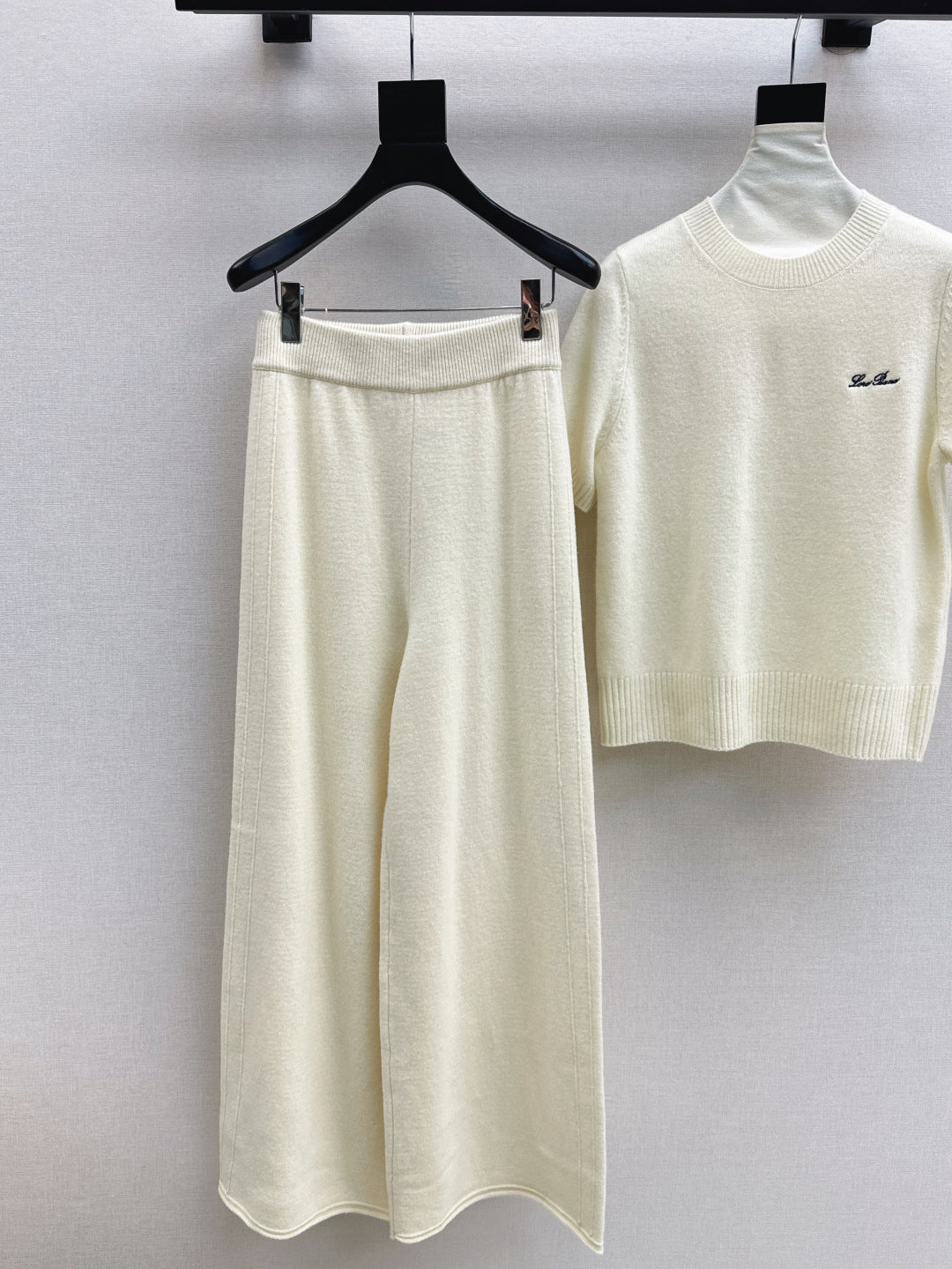 Loro NEW Knitted three-piece set