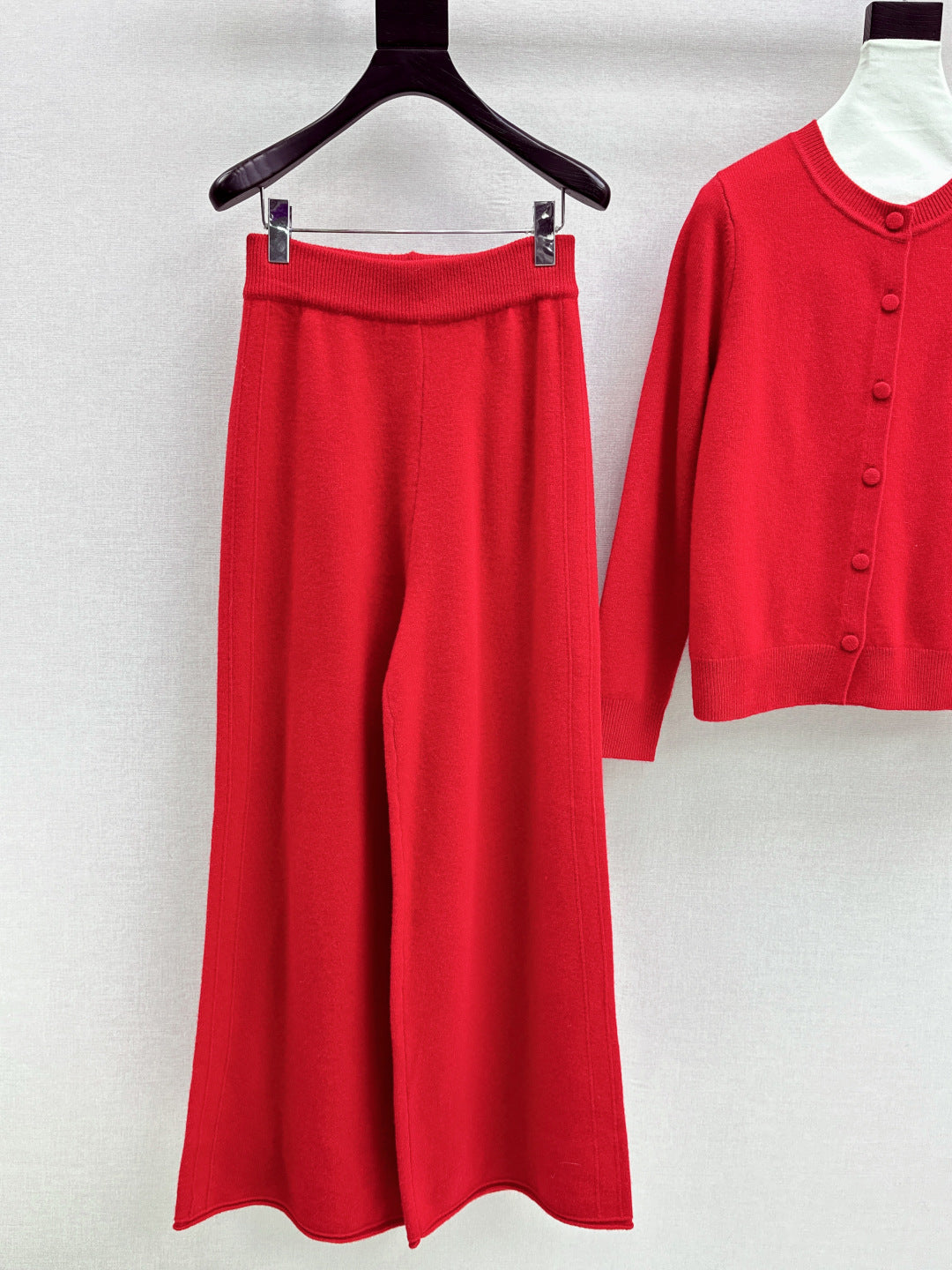 Loro NEW Knitted three-piece set