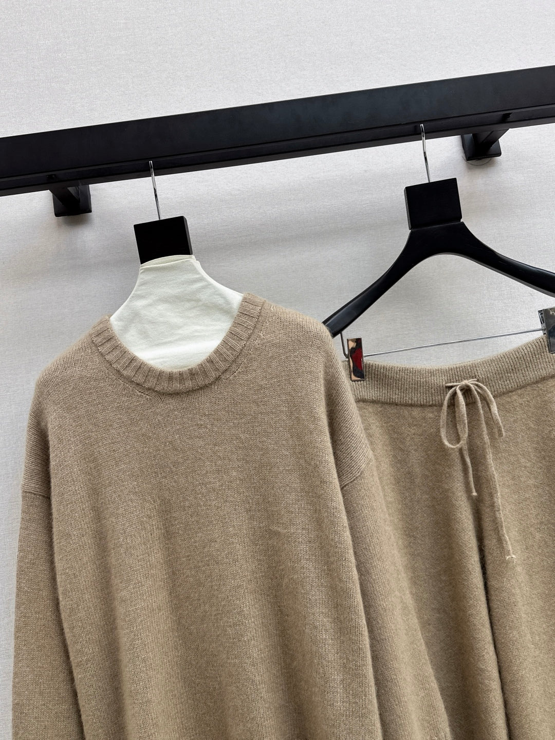 Brun NEW knitted suit