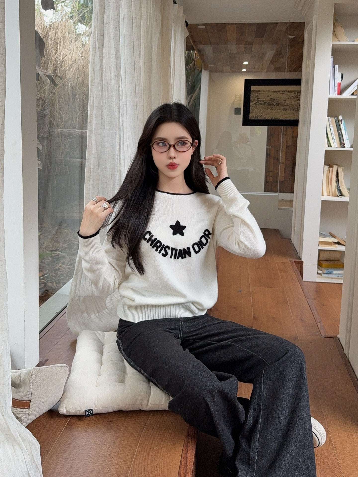 CD NEW Embroidered sweater