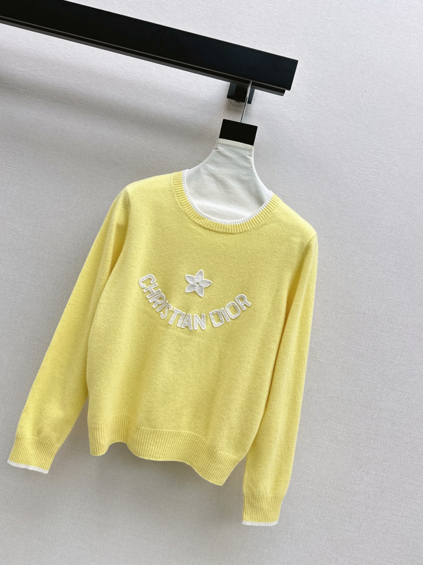 CD NEW Embroidered sweater
