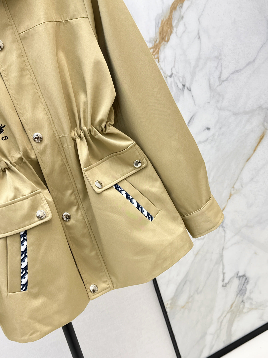 CD NEW Hooded trench coat