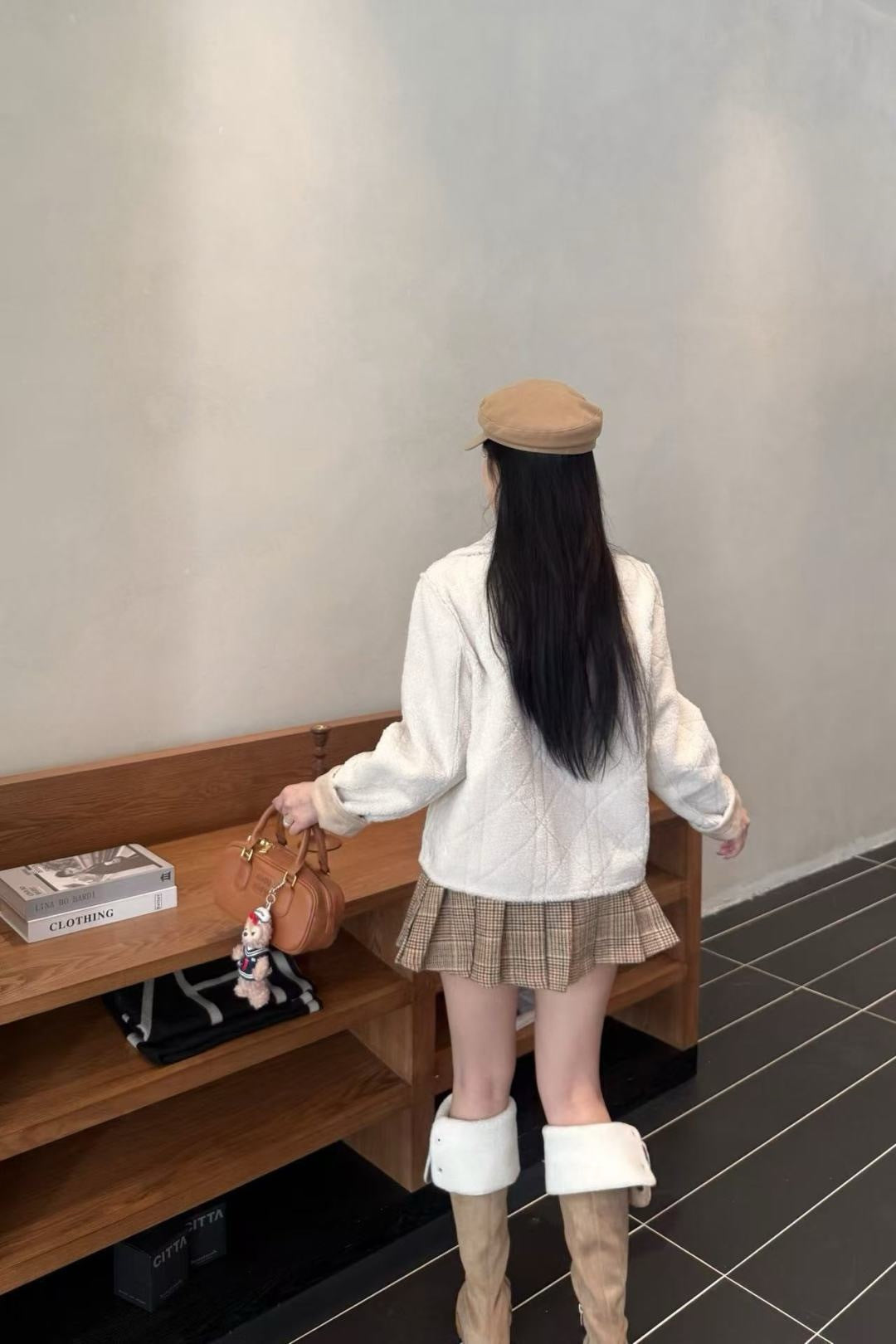 CD NEW  Reversible lamb wool jacket