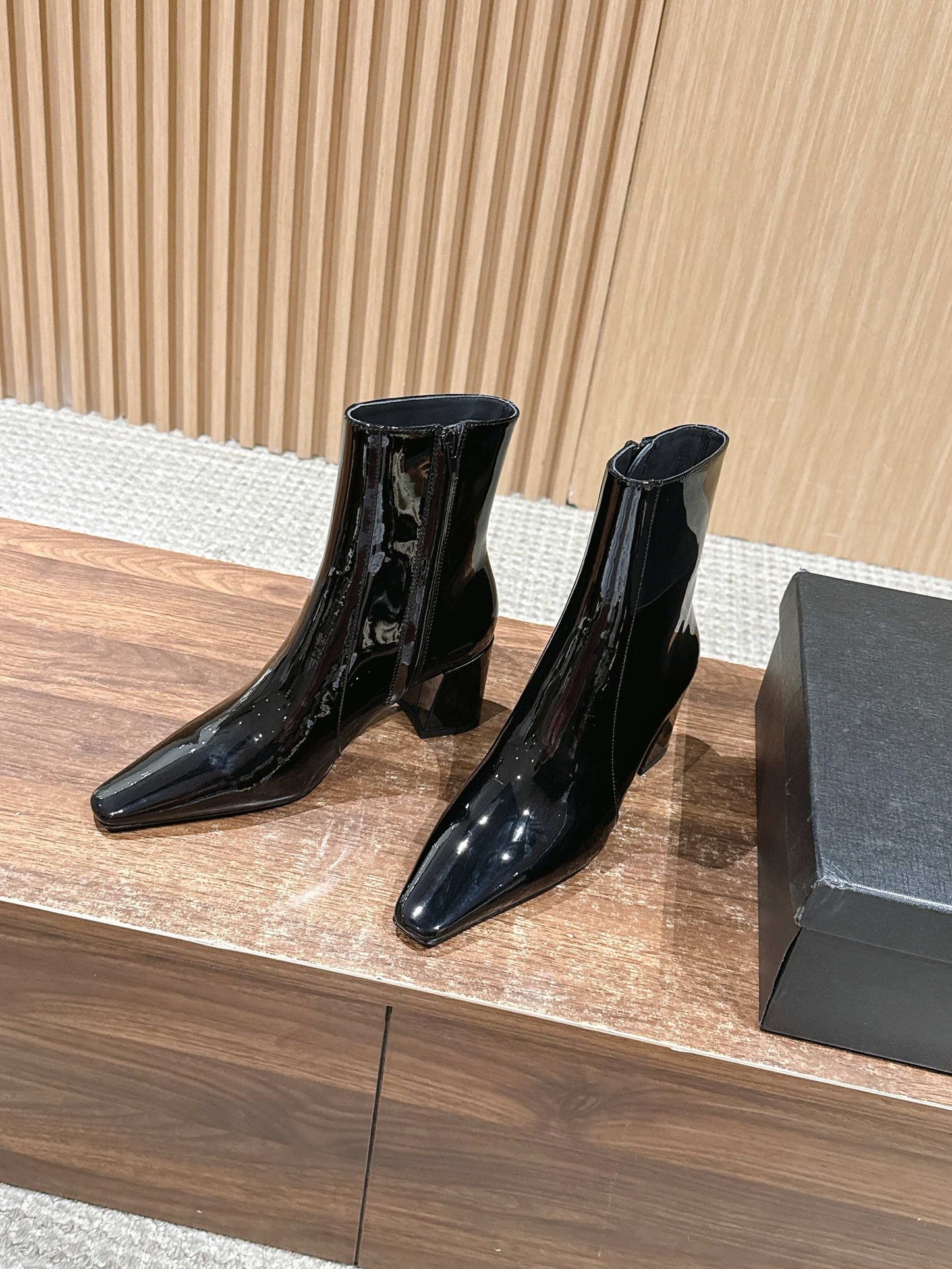 Sain 25fw ankle boots