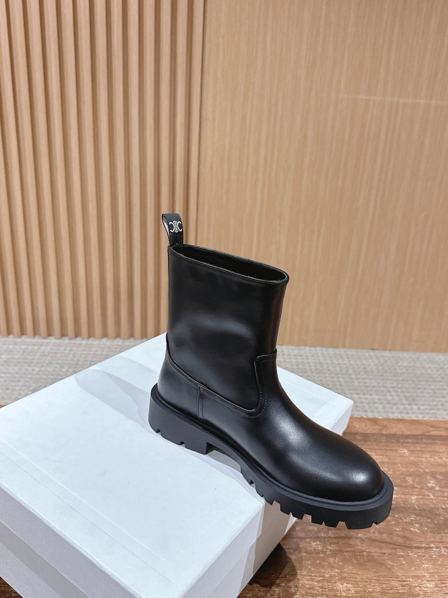 Celi 25fw ankle boots