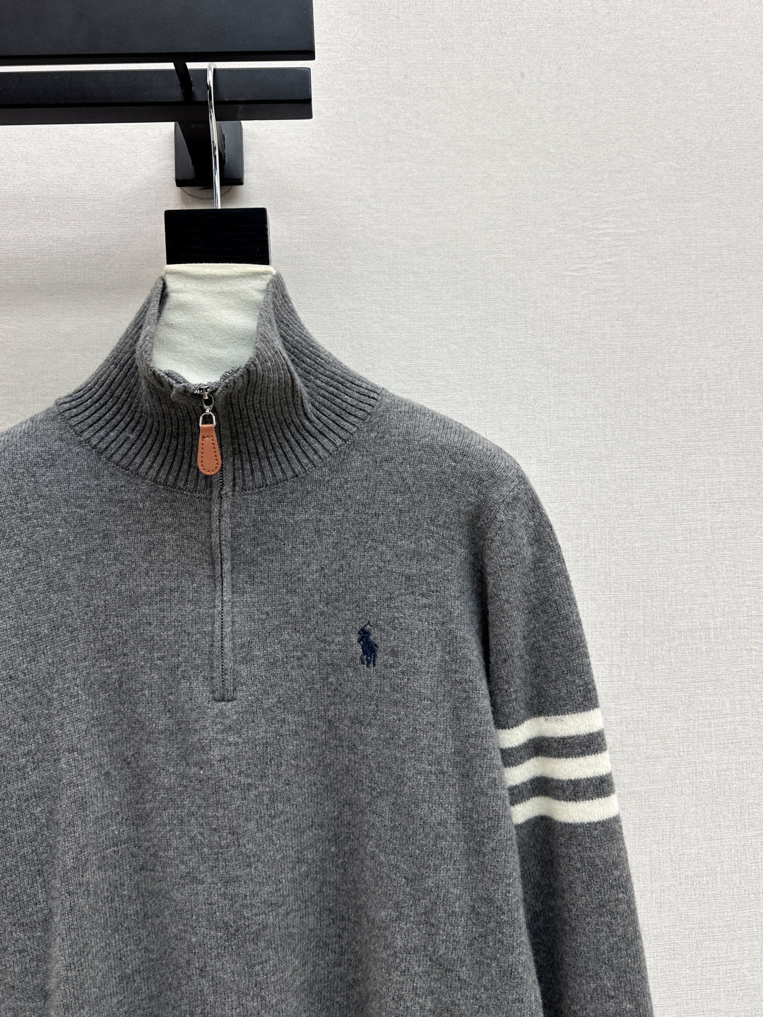 Ral NEW Half-open sweater