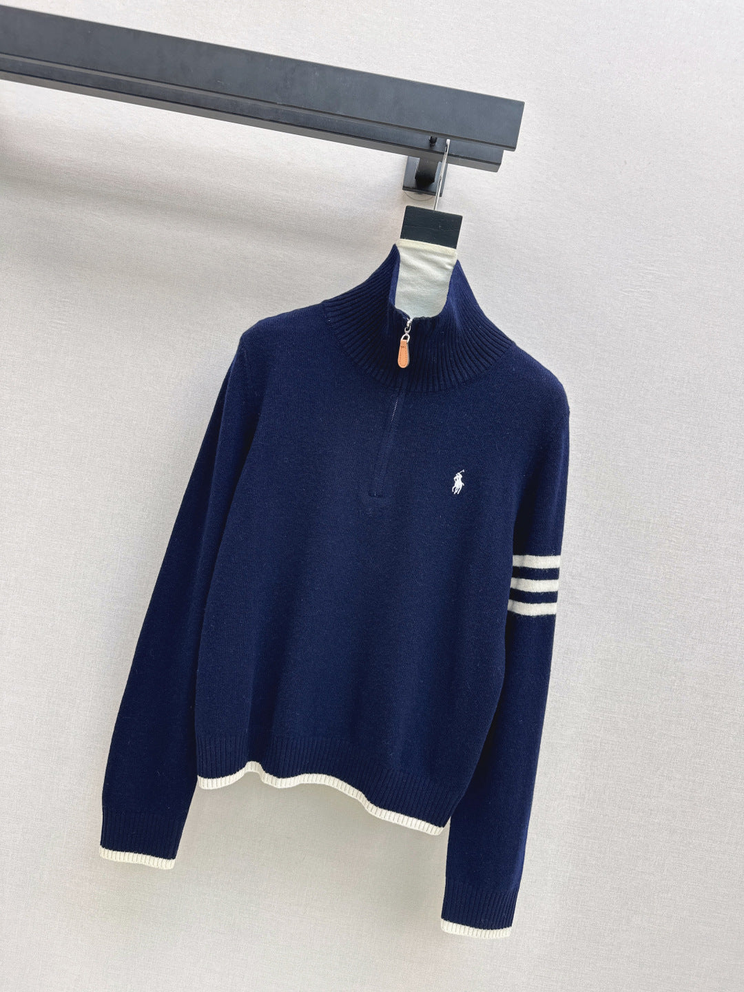 Ral NEW Half-open sweater