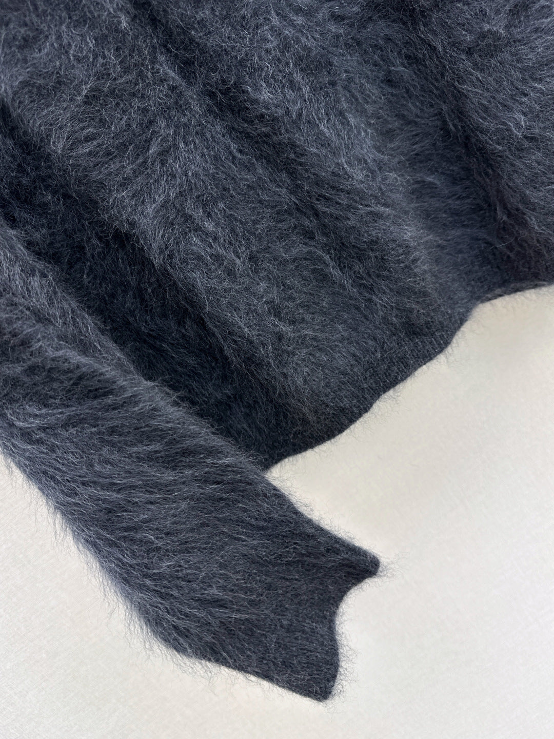 Chan NEW V-neck sweater