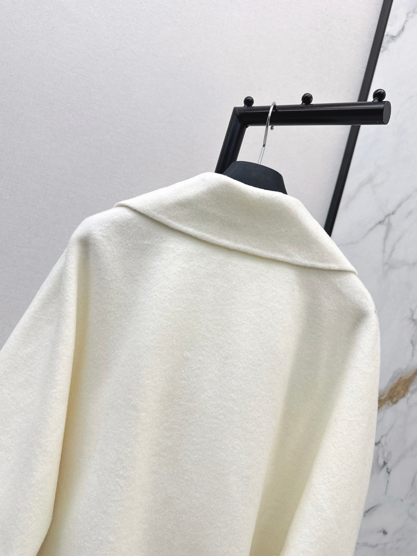 CD NEW Double-faced wool coat