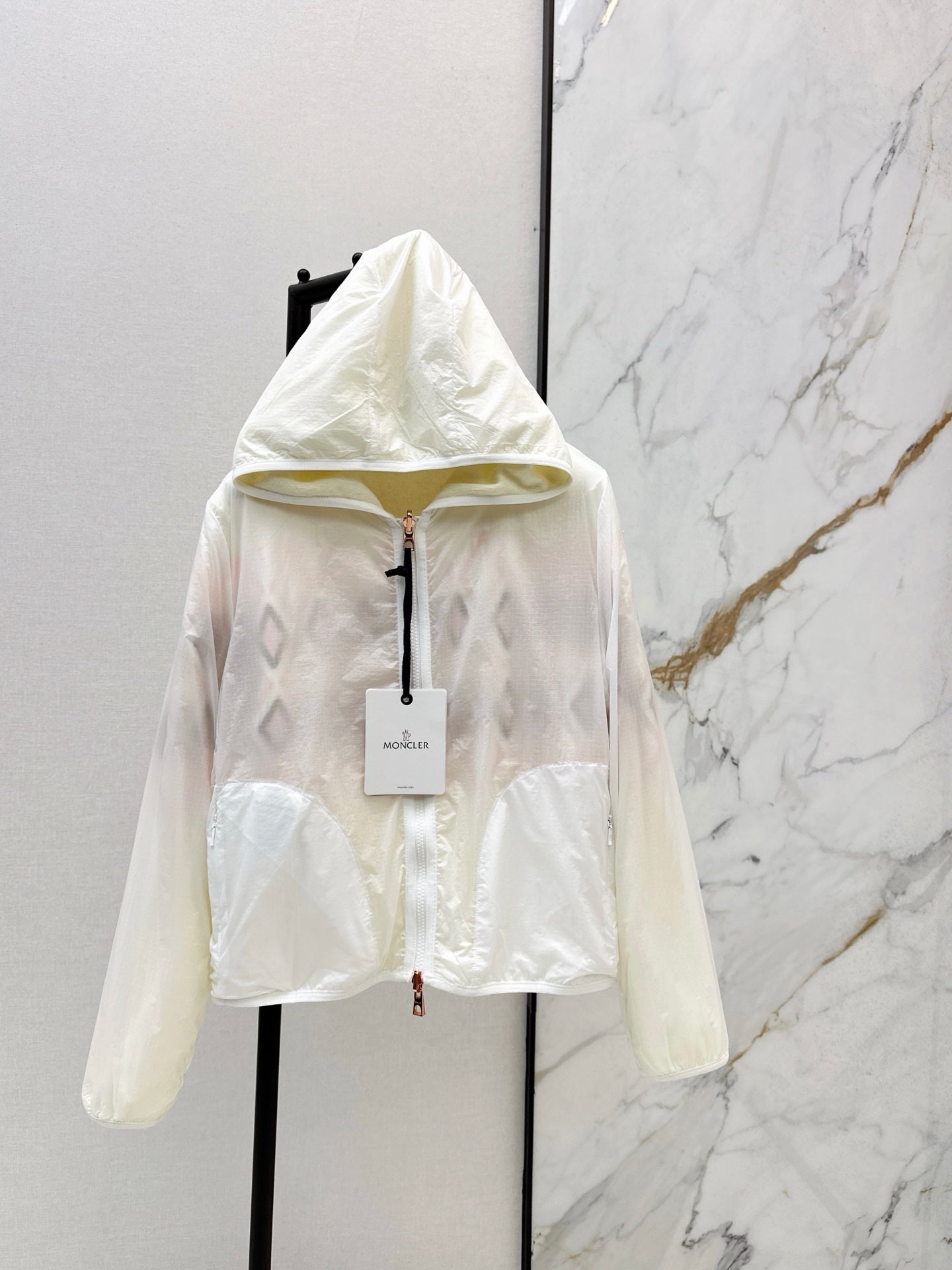 Monc NEW Hooded sweater jacket