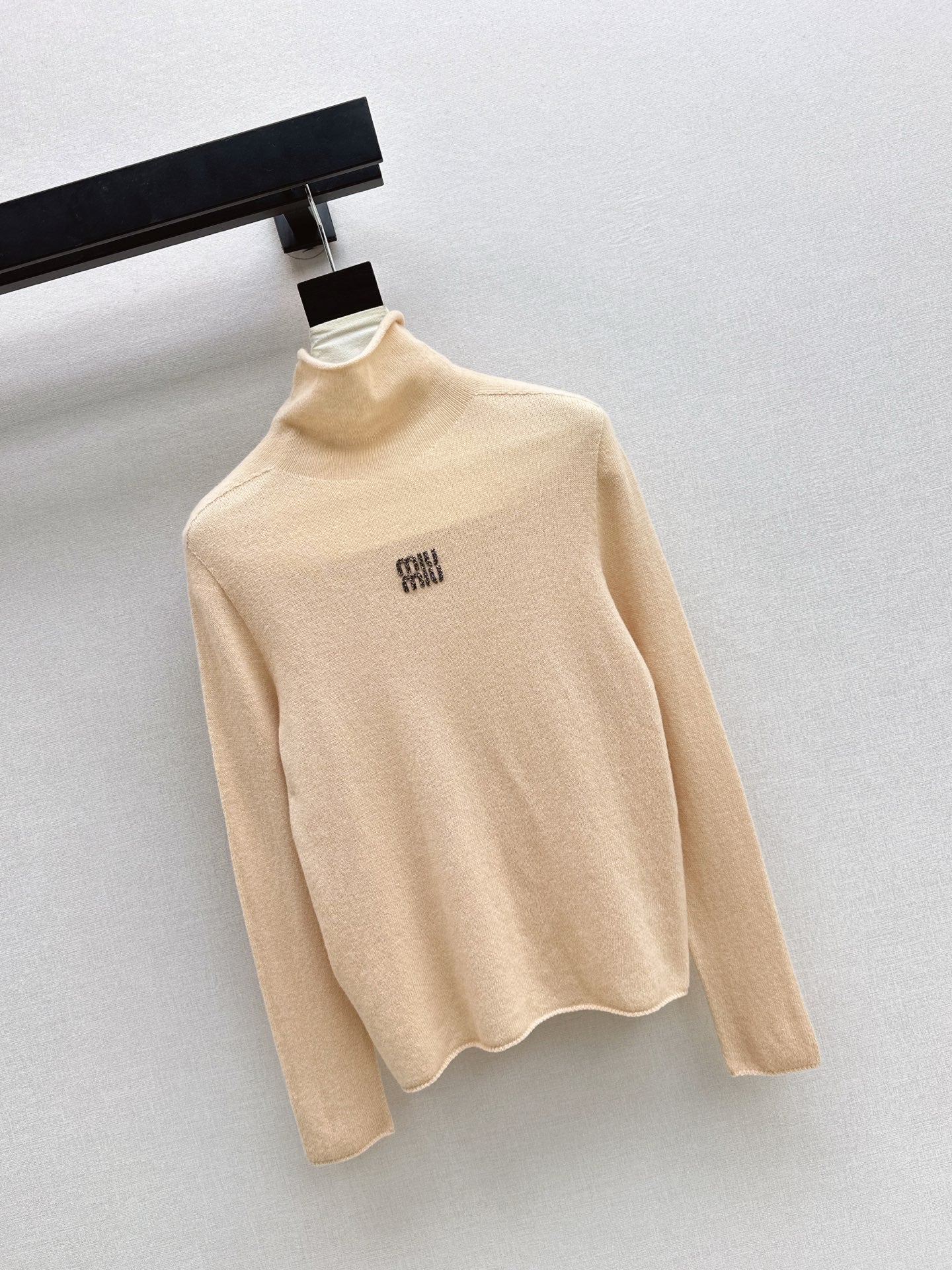 Miu NEW turtleneck base layer