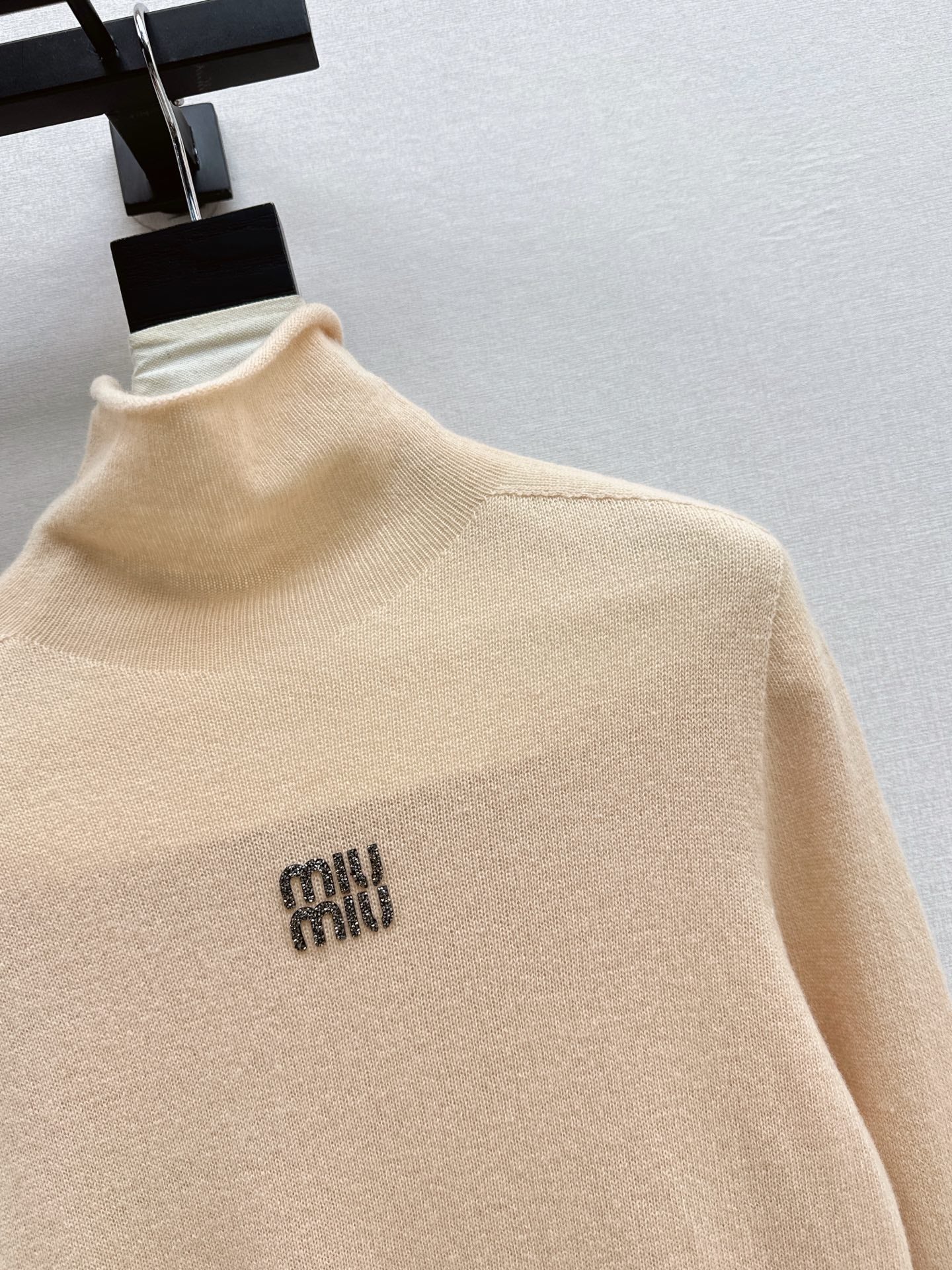 Miu NEW turtleneck base layer