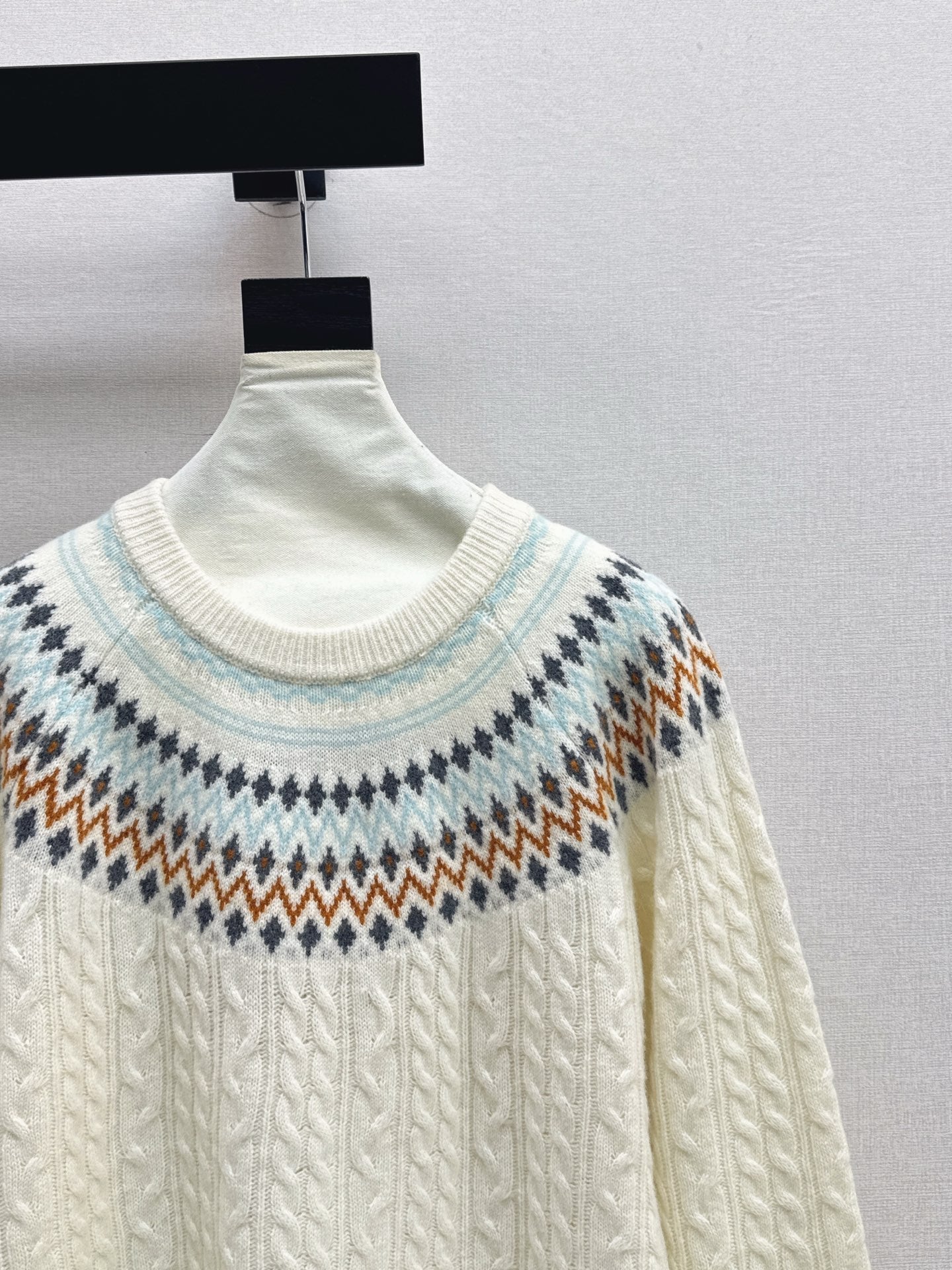 Ral NEW Crew neck sweater